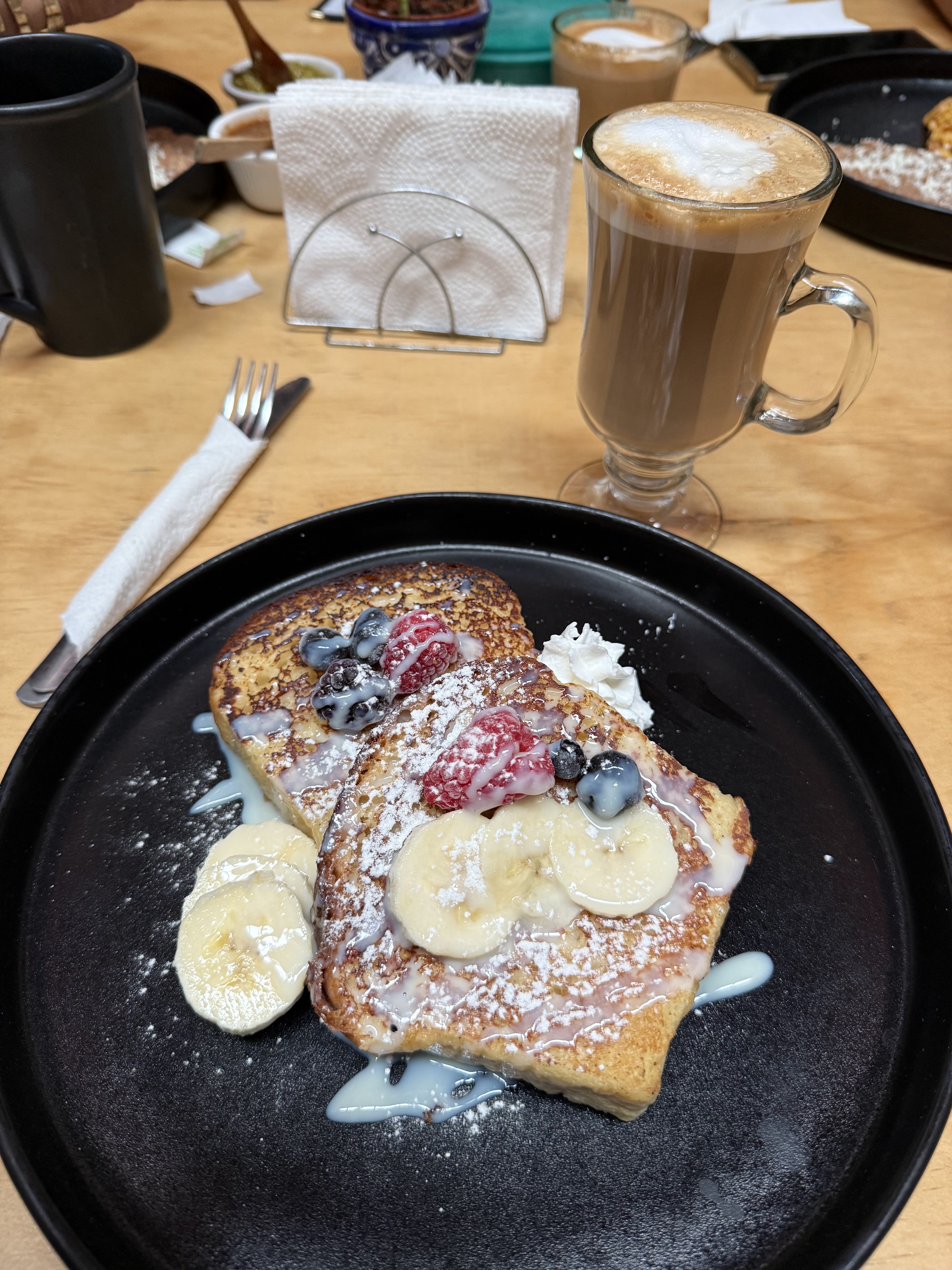 Yerbabuena coffee & brunch image 2