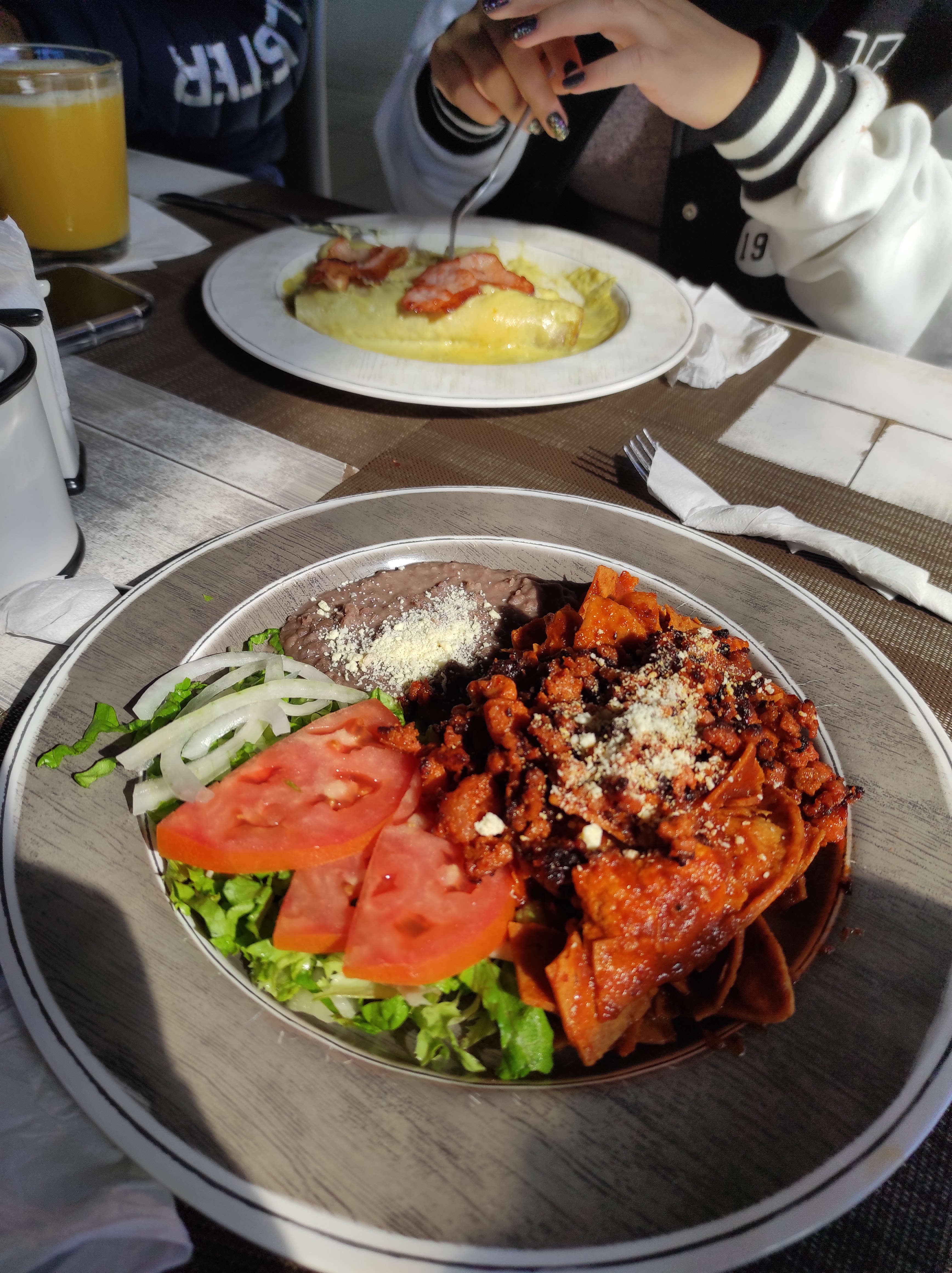 Velvet Café image 3