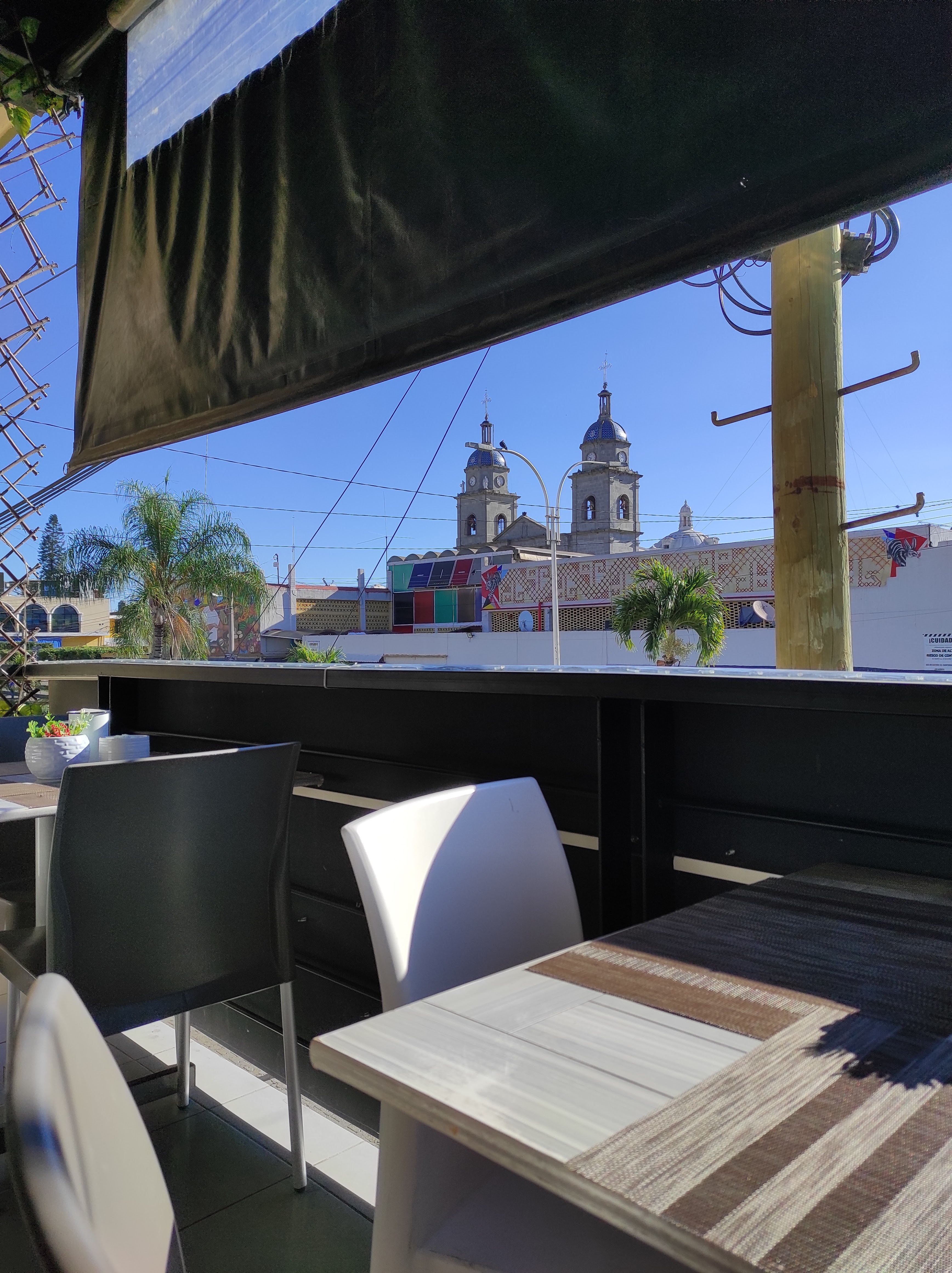 Velvet Café image 4