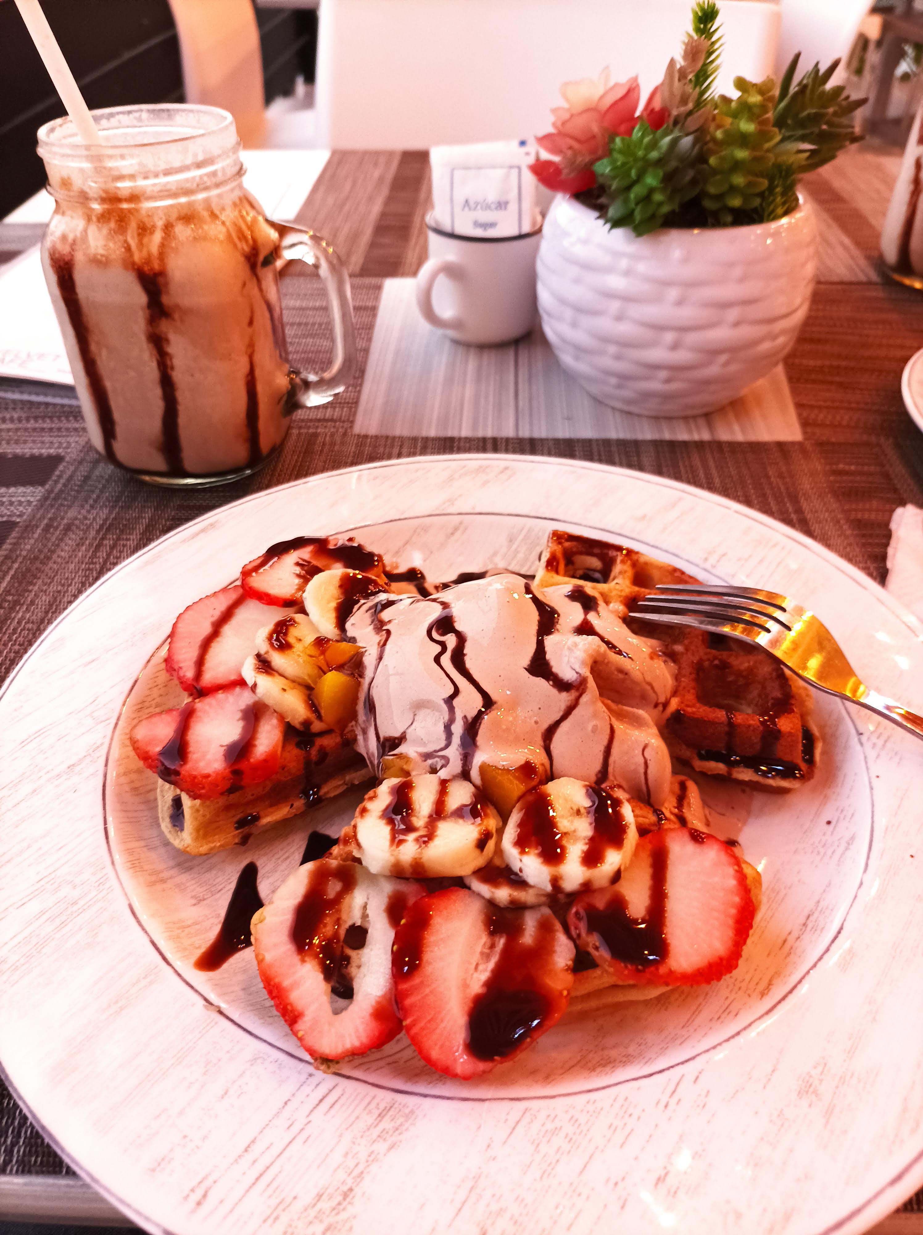 Velvet Café image 8