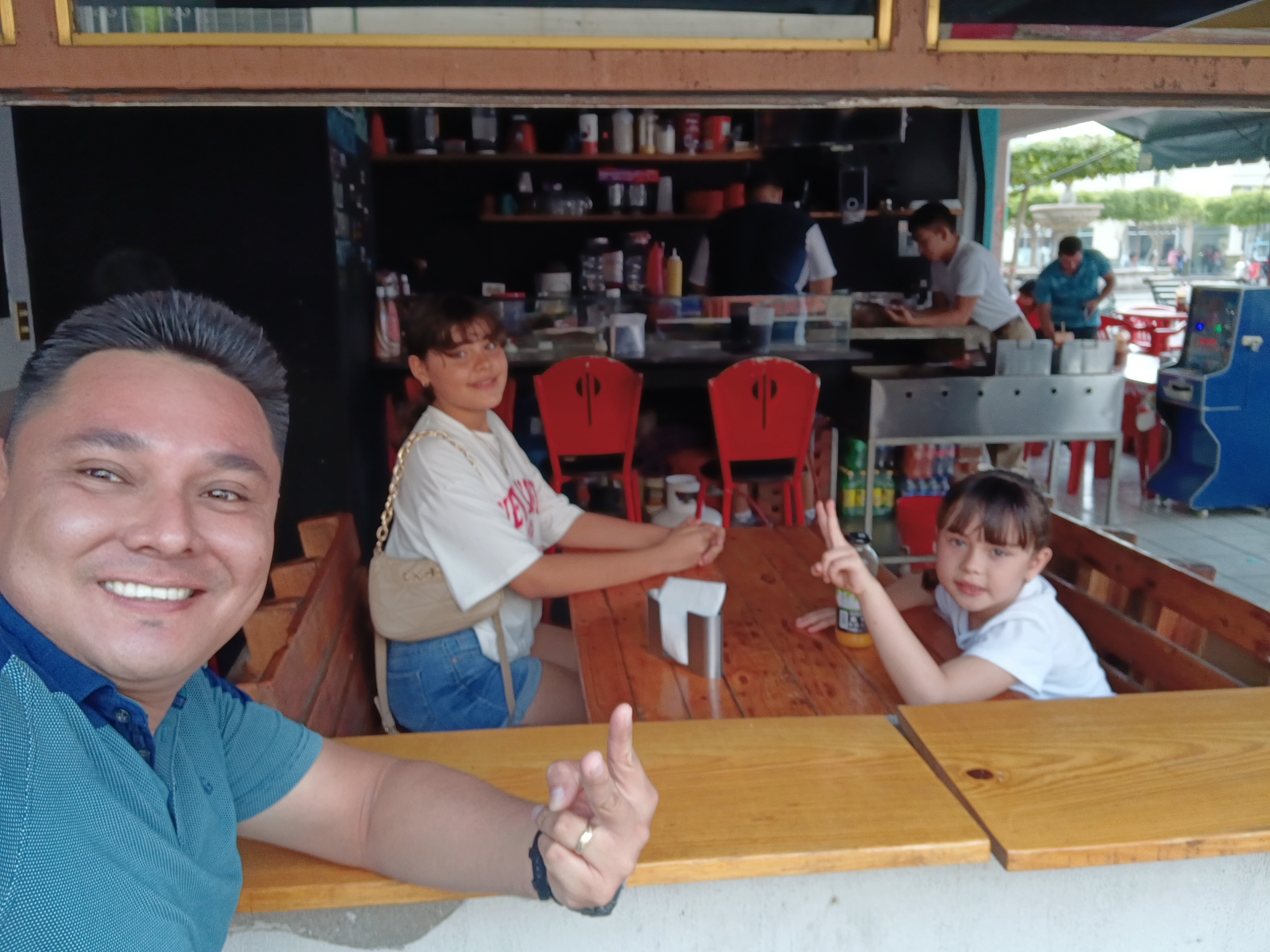 Hambuegeseria Mr. Burger image 9