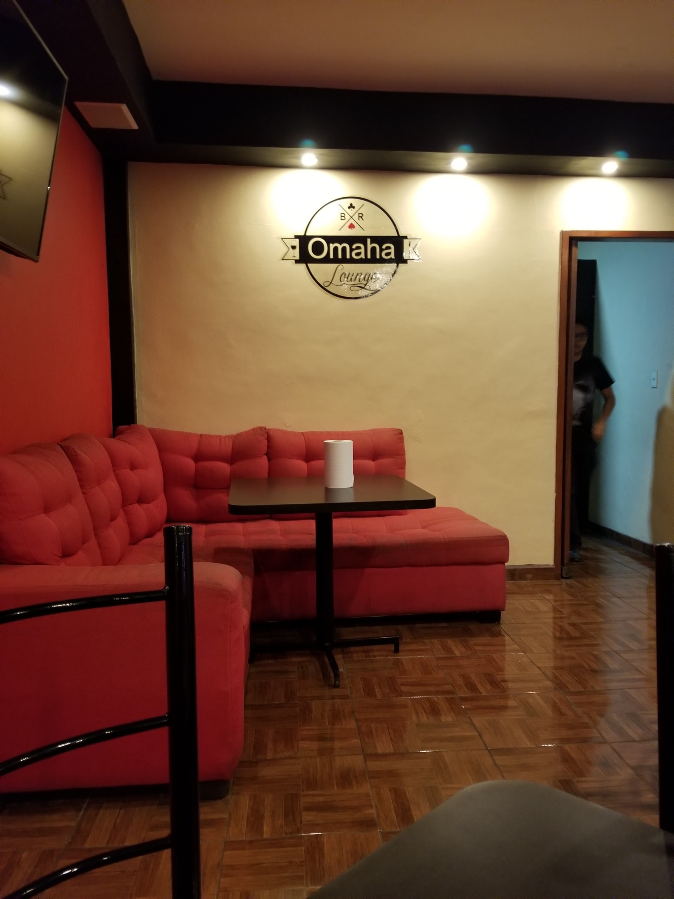 Omaha Lounge image 4