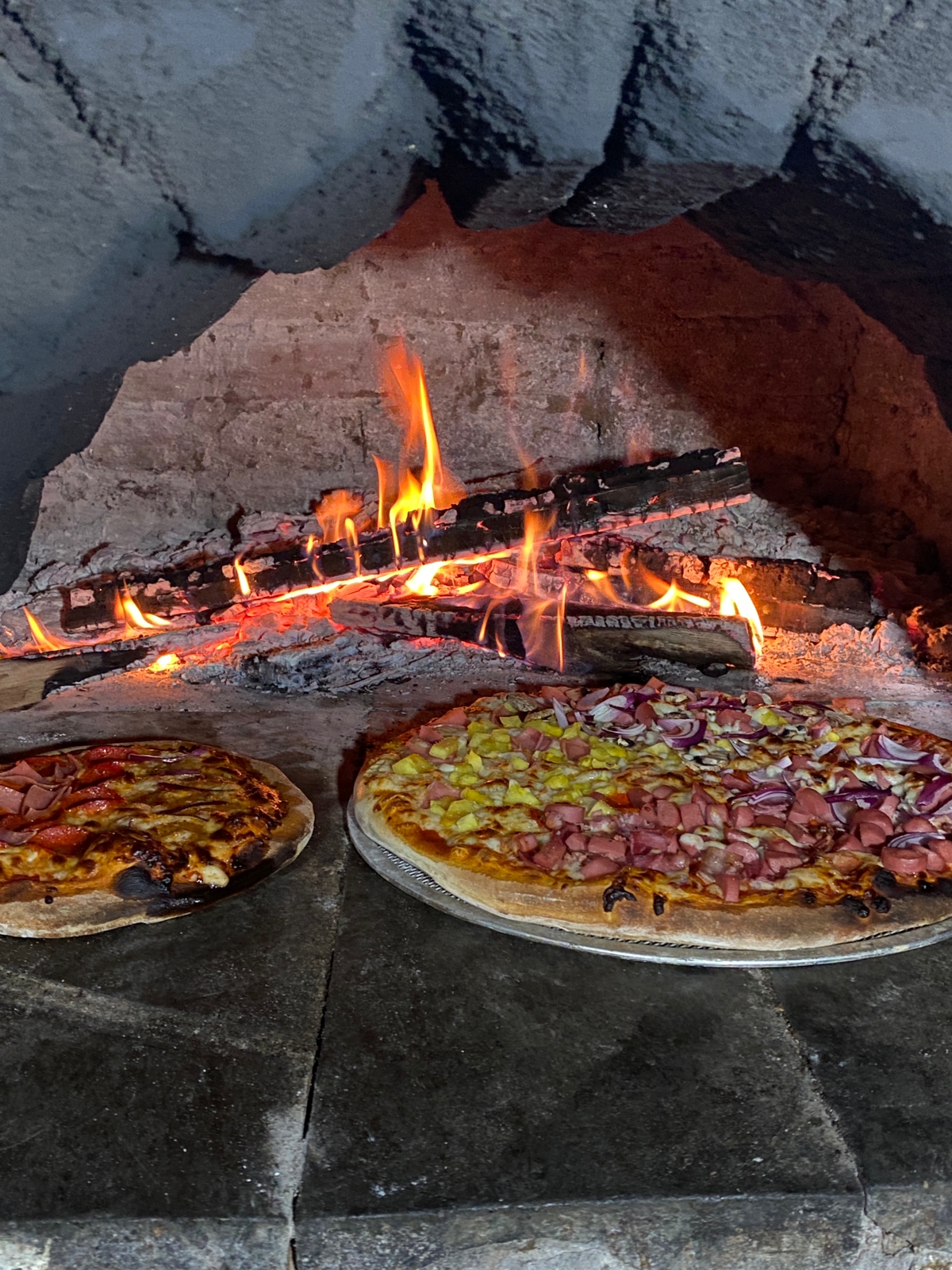 La Morelos Resto-Bar image 2