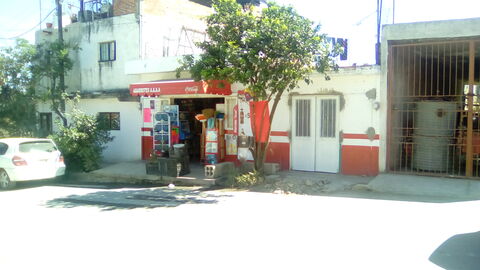 Loncheria "YESY" image 1