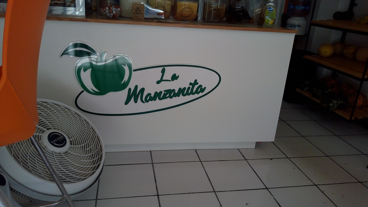 La manzanita image 1