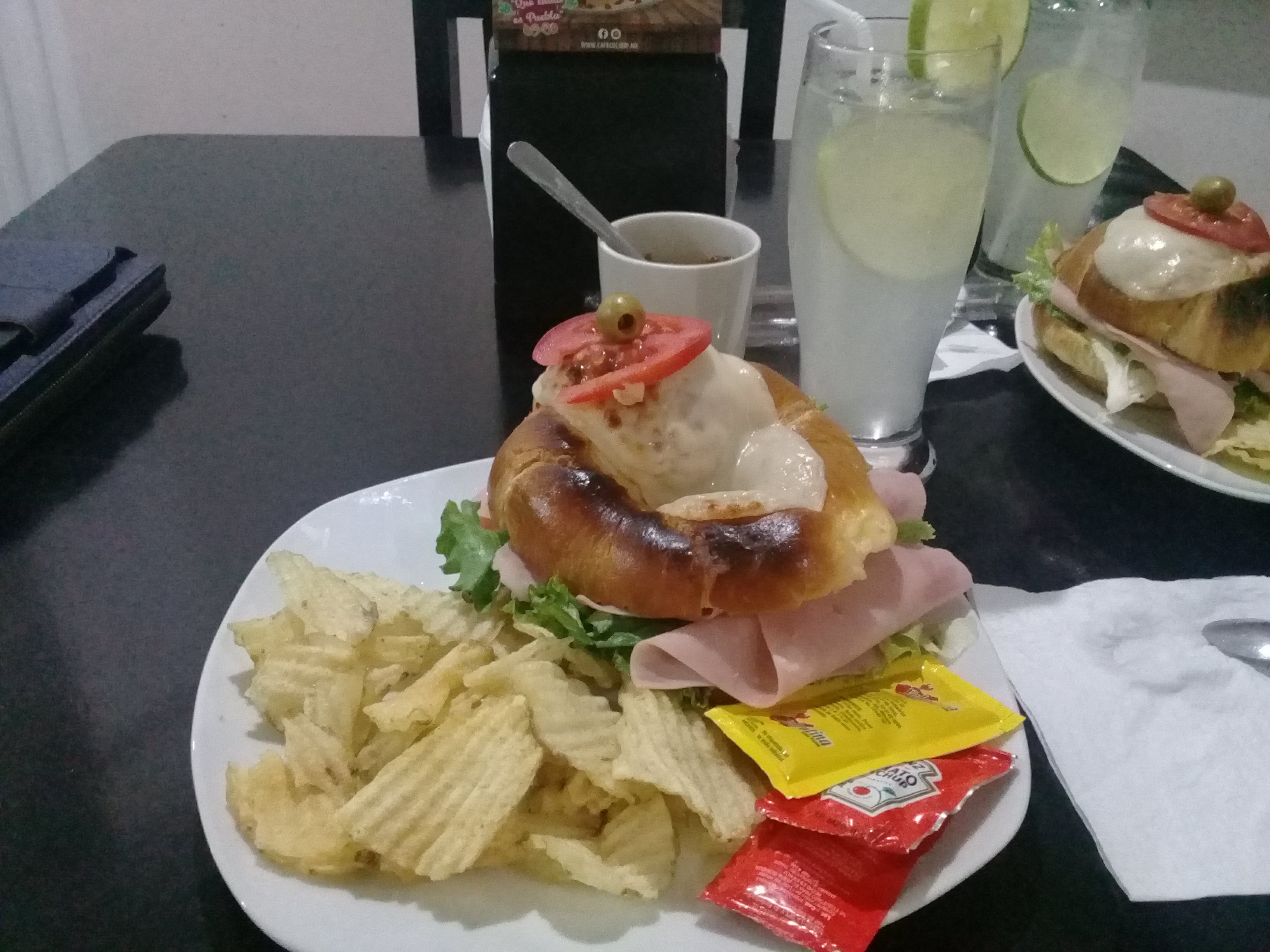 Café Colibrí image 9