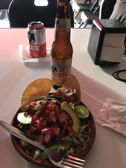 Mariscos La Isla De Granados image 3