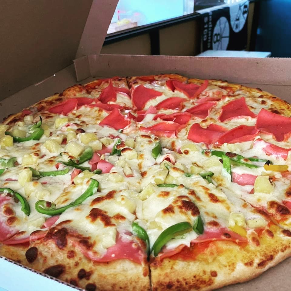 Pizza Danés + Bistro image 1