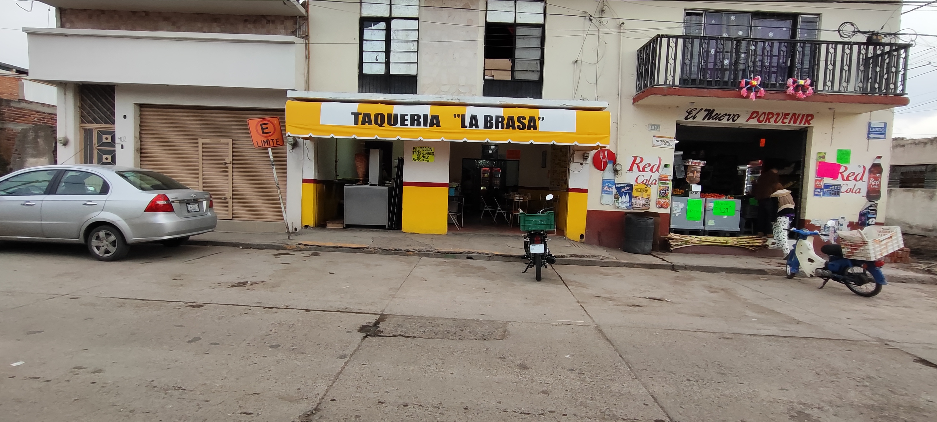 Taqueria La Brasa image 2