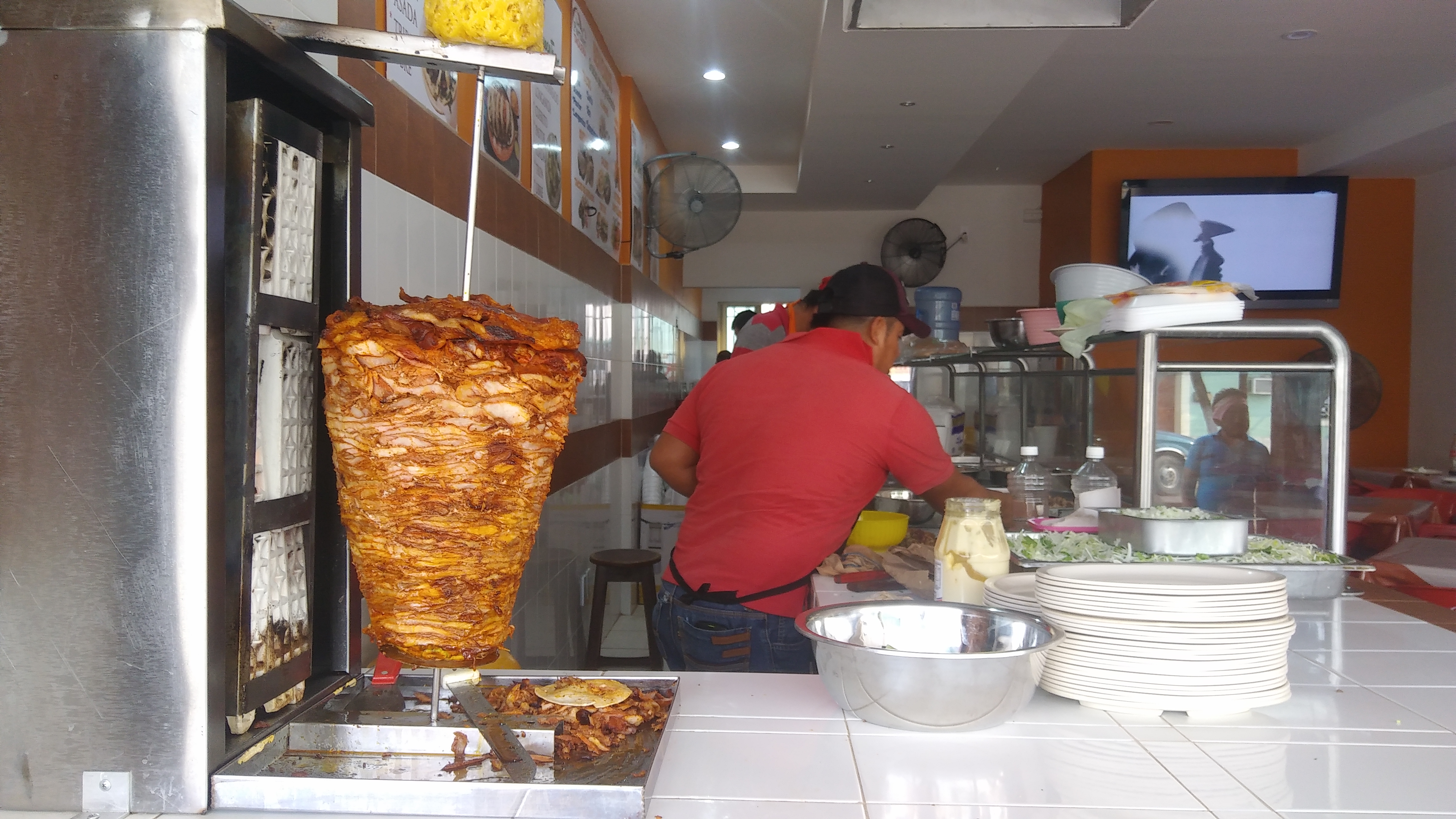 TAQUERIA LOS PORTALES image 1