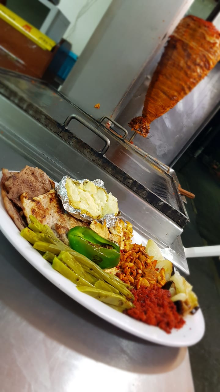 Taquería la parrilla image 6