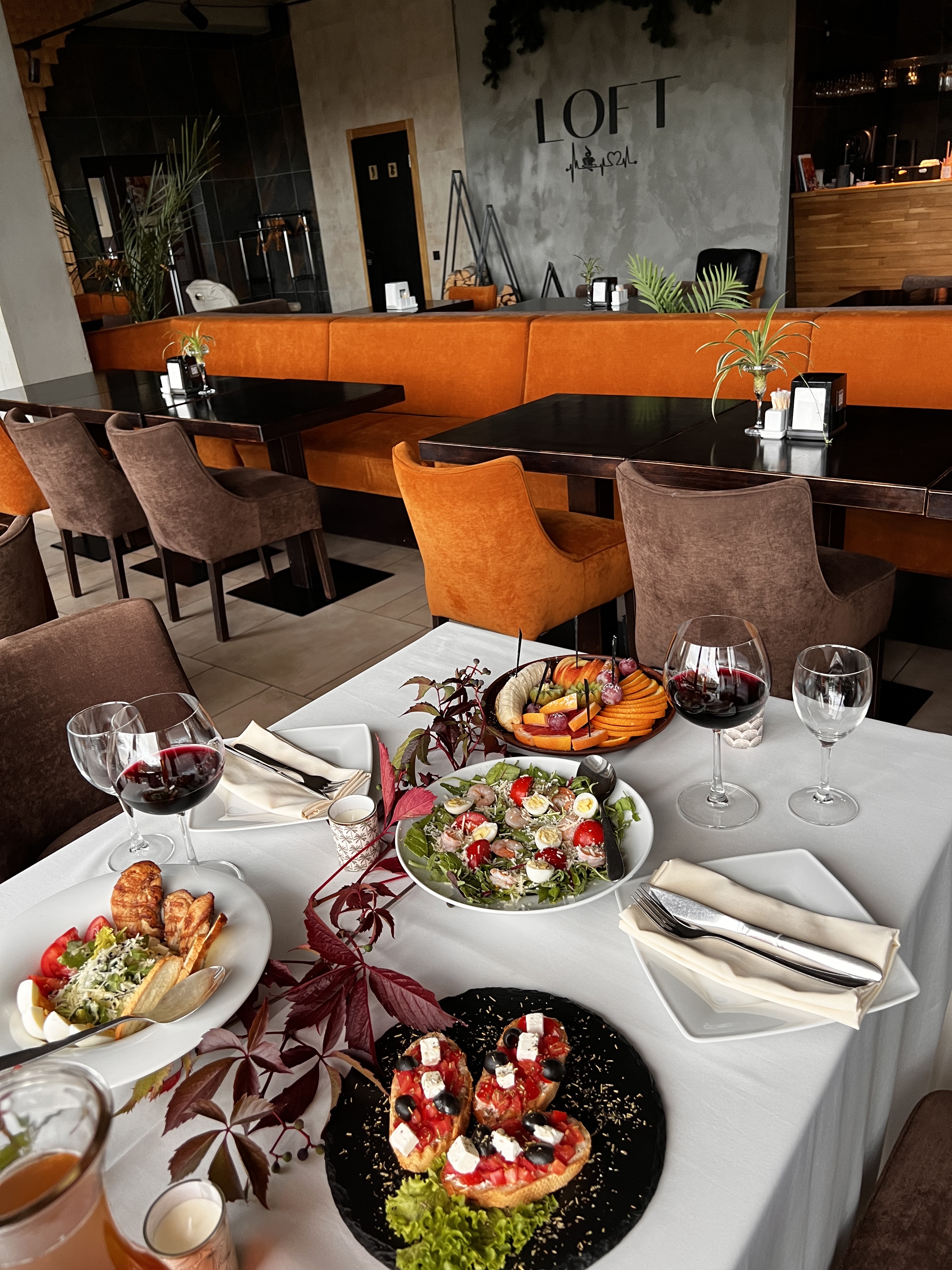 LOFT Slavsko | Лофт - панорамний ресторан image 2