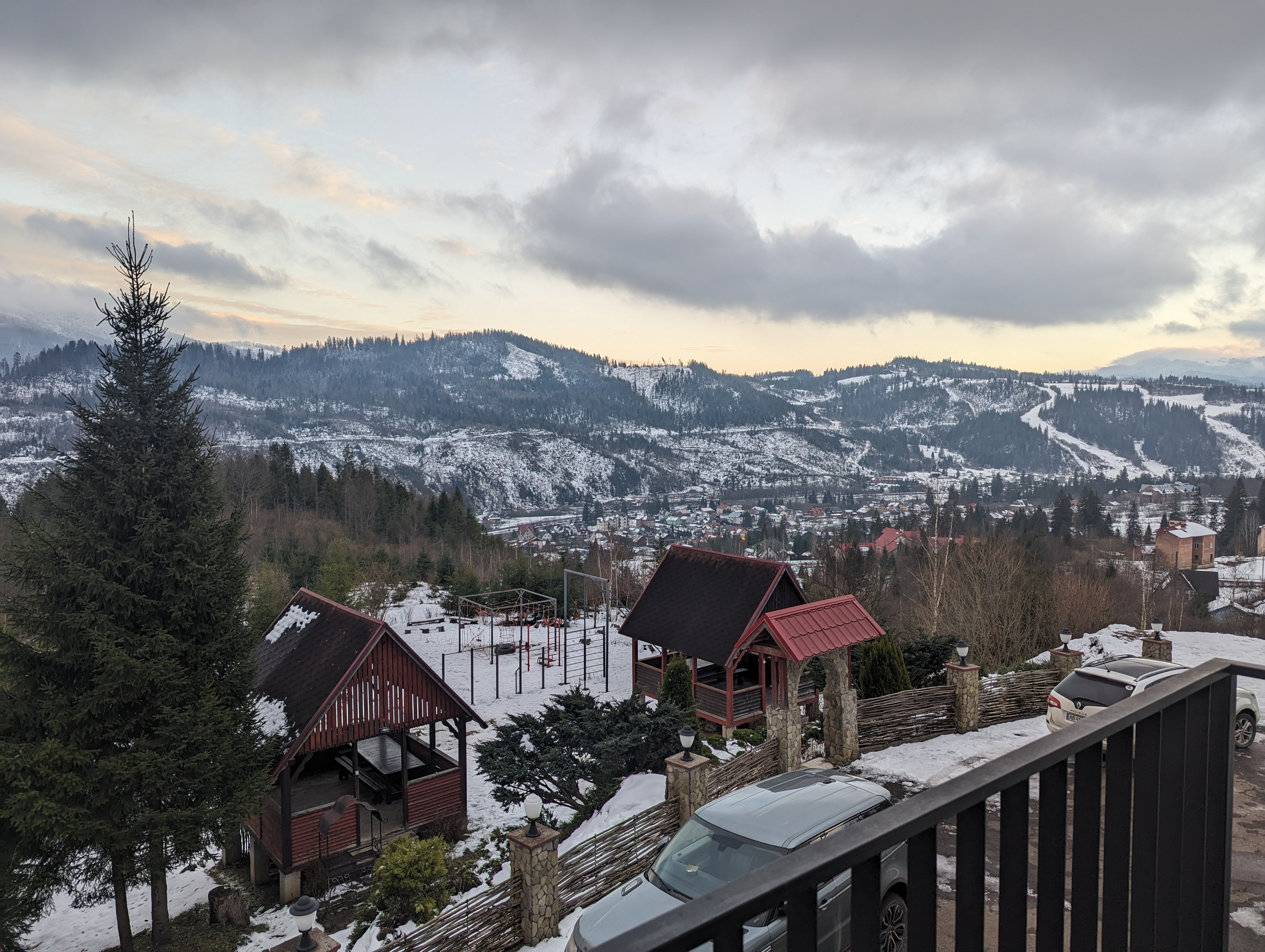 LOFT Slavsko | Лофт - панорамний ресторан image 6