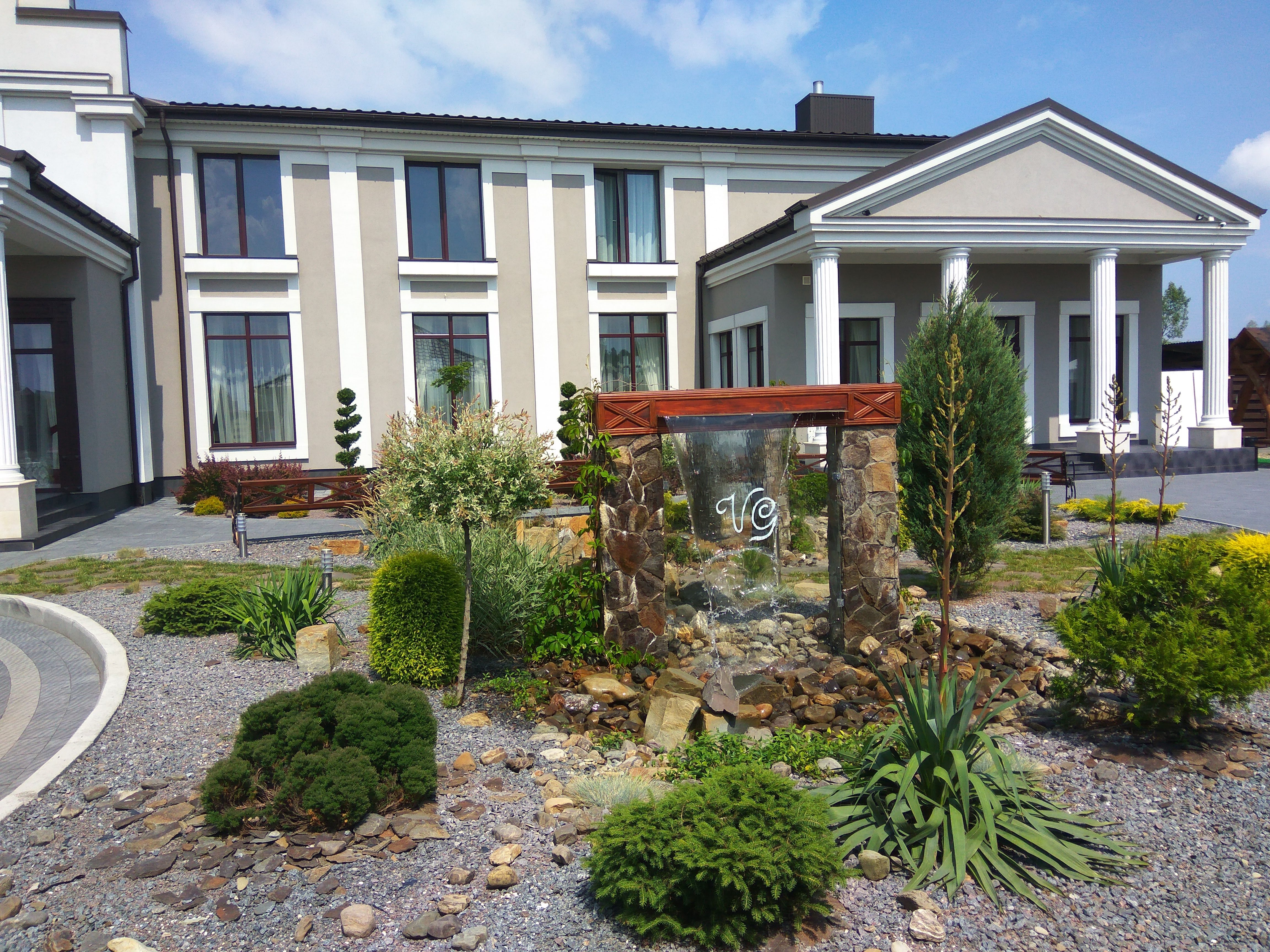 "Villa Grey" image 10