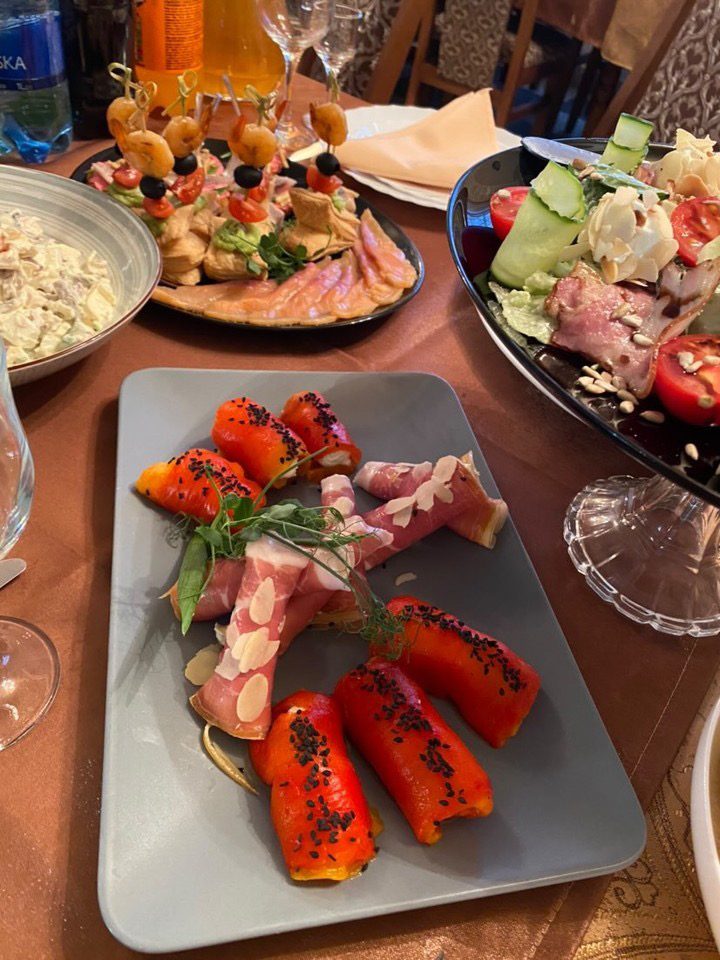 Ресторан Всі Свої image 2