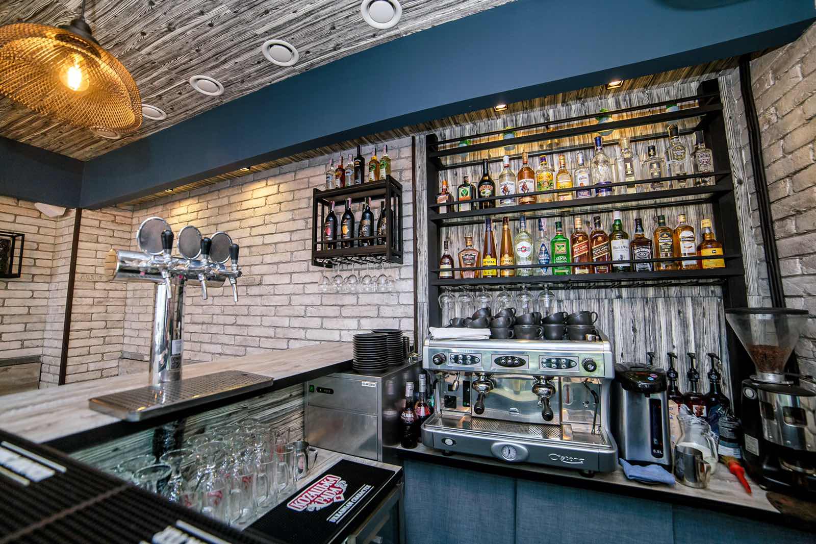 gastroPub KABINET image 1