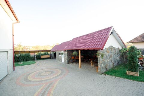 Anna image 8