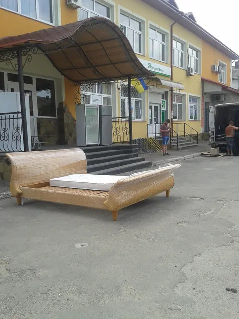 Komaryk image 6