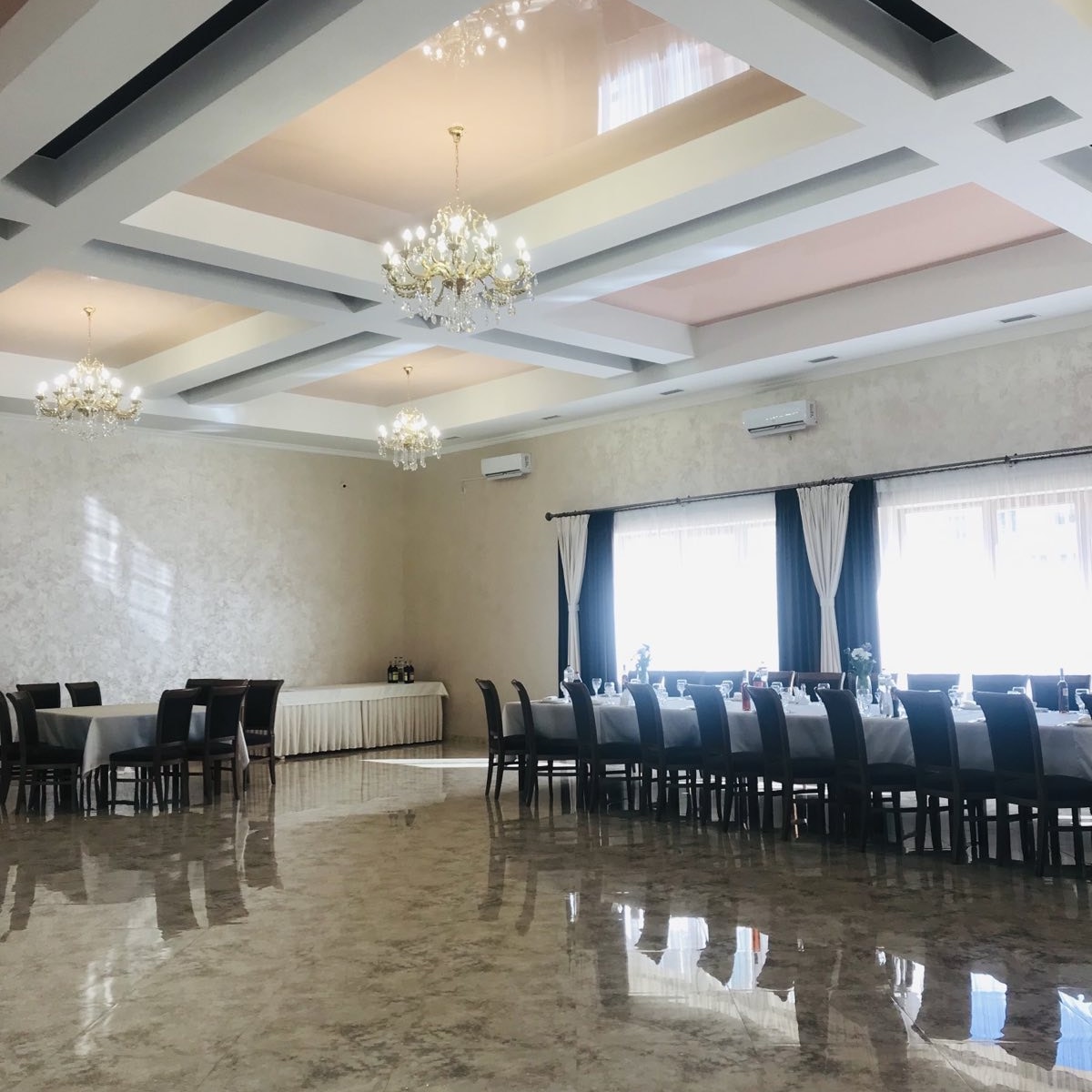 Restaurant_bonneville image 9