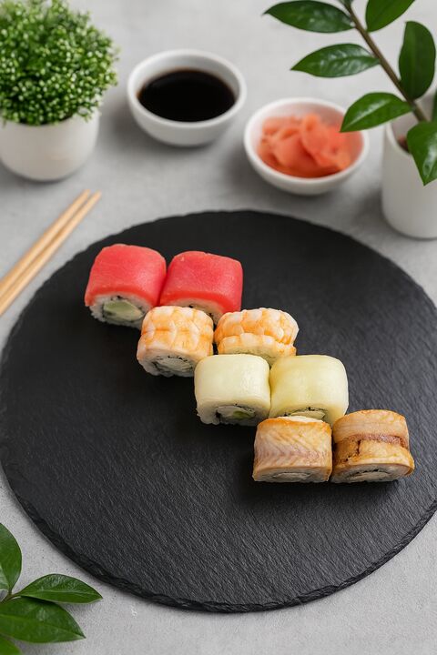Rivo Sushi Home (безкоштовна доставка суші по м. Ходорів) image 2