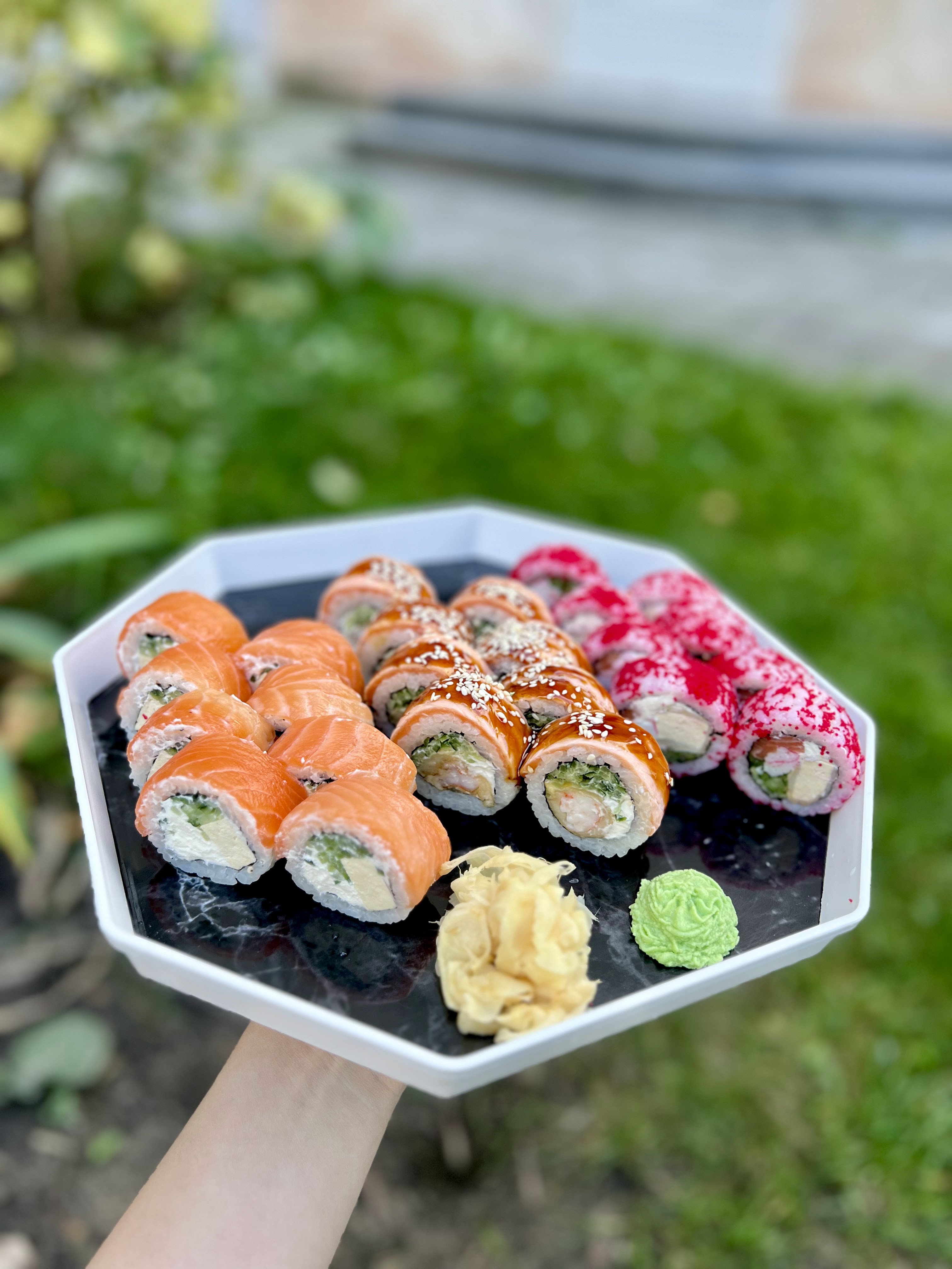 Asia. Ramen & wok image 1