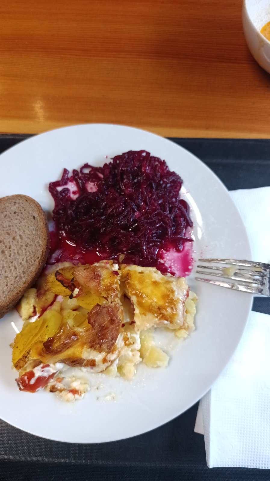 Bistro Ukrayinsʹkoyi Kukhni "Yayuye" image 6