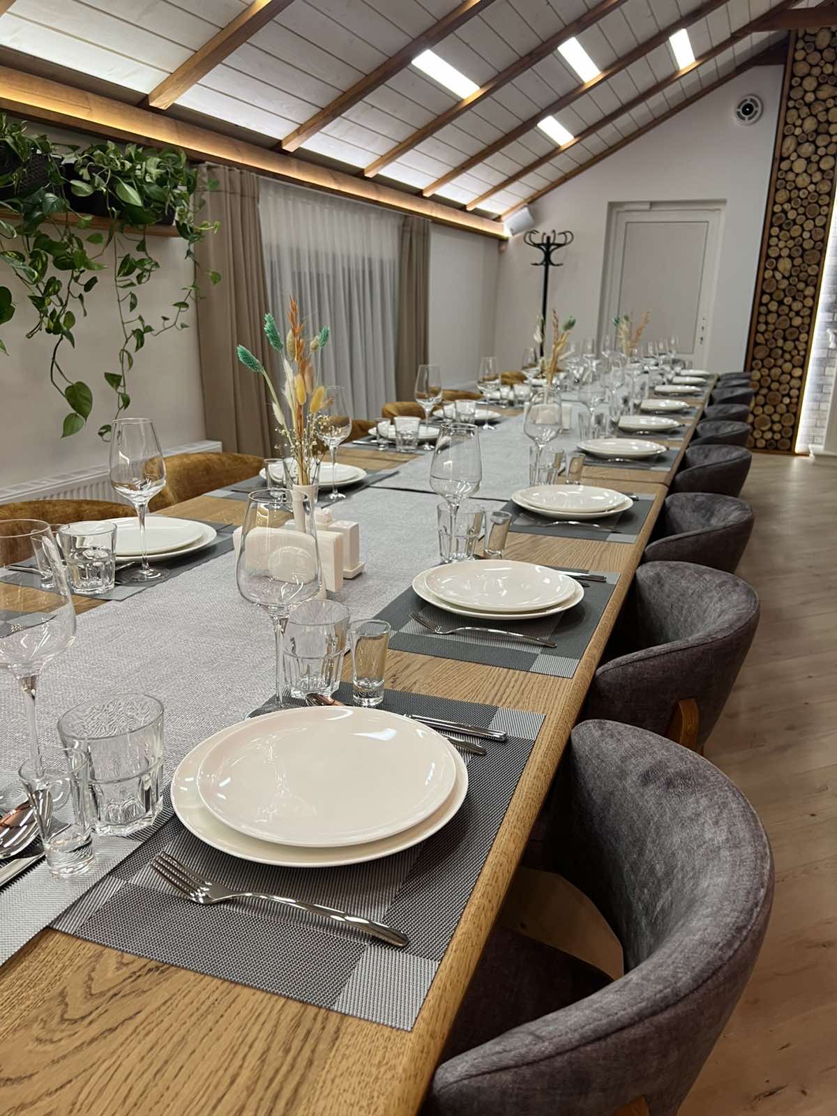 Кафе-піцерія «Родина» image 1