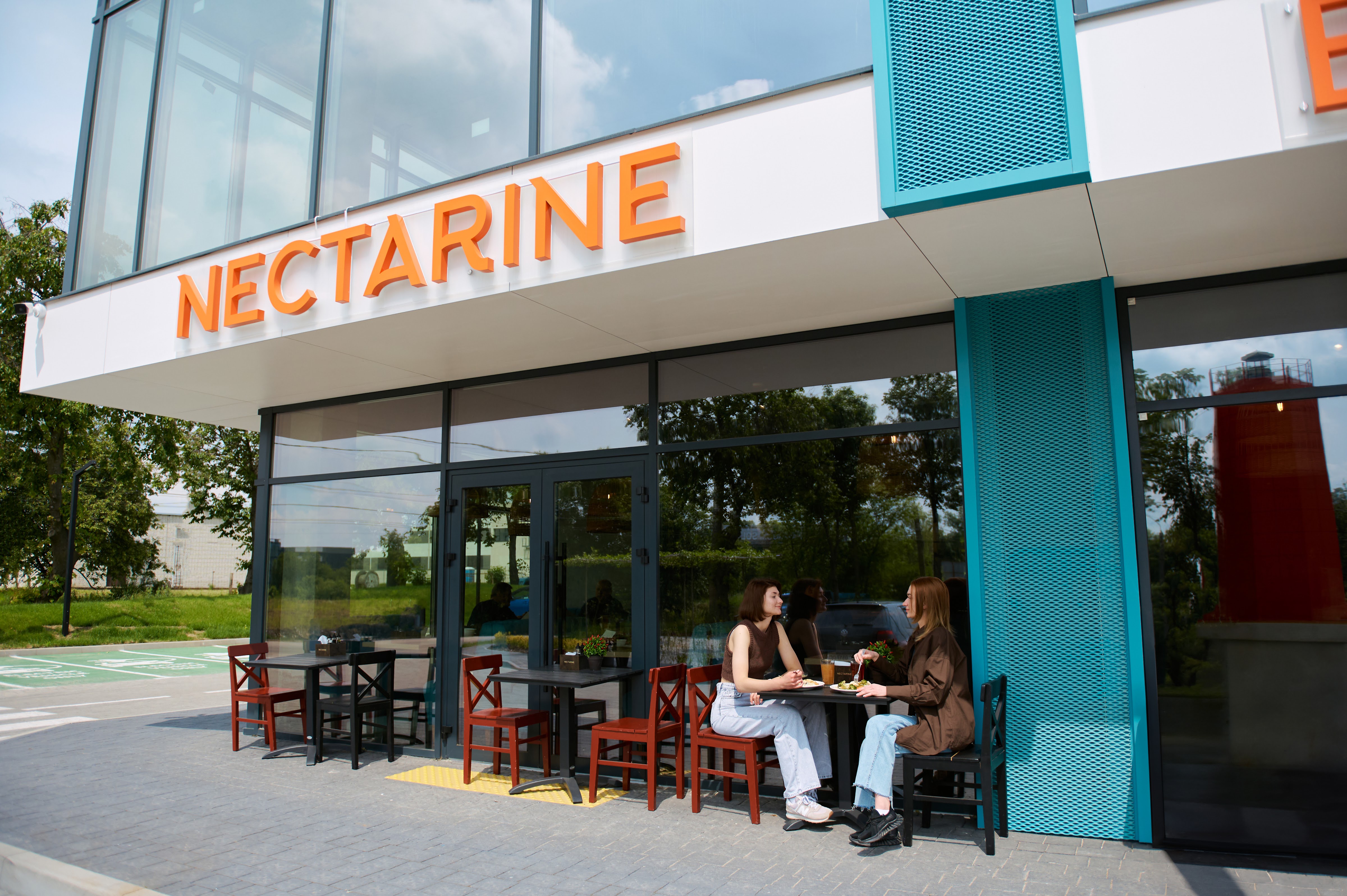 Nectarine Port / Нектарин Порт image 1