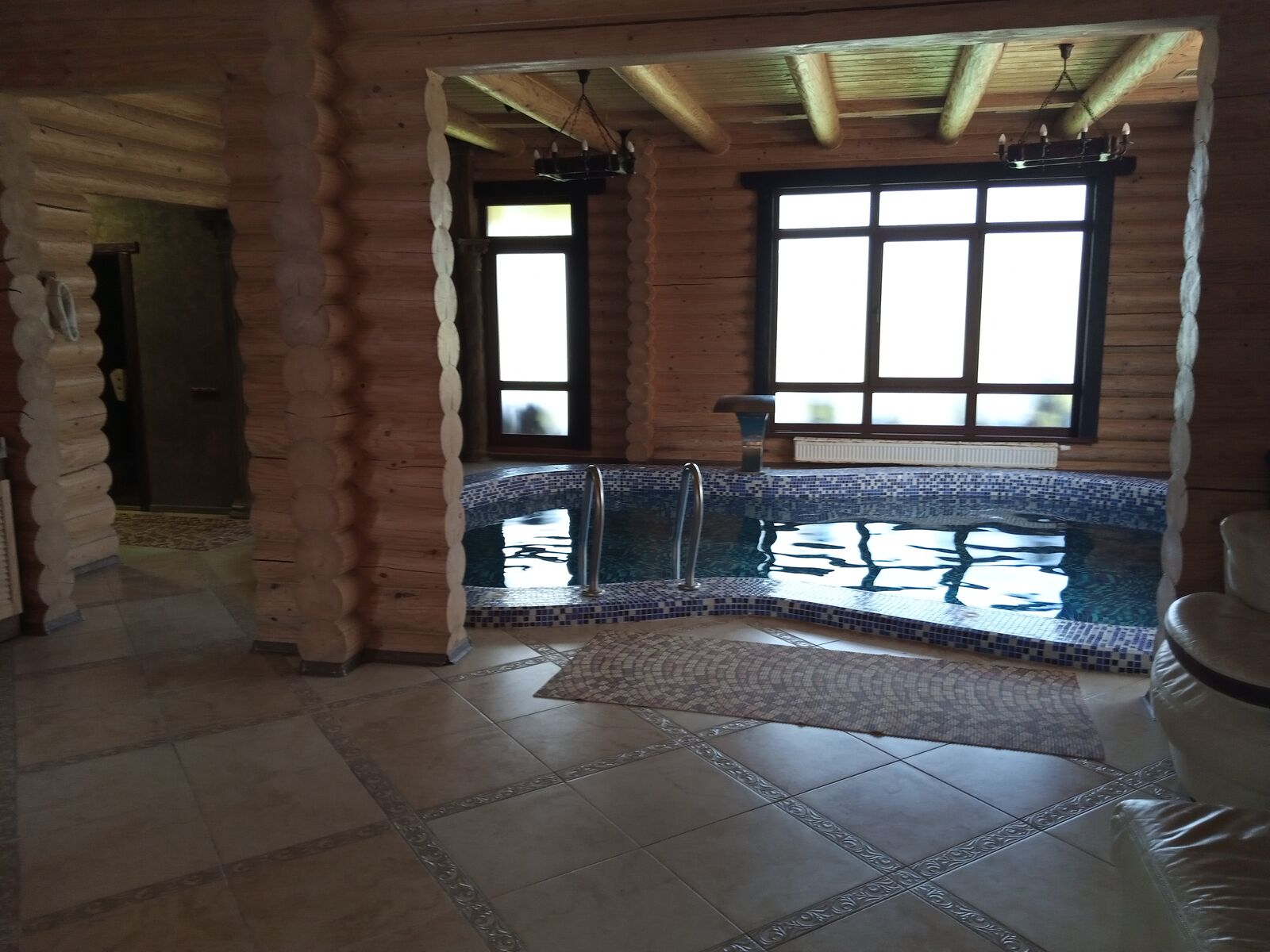 Batyarsʹkyy Dvir image 10