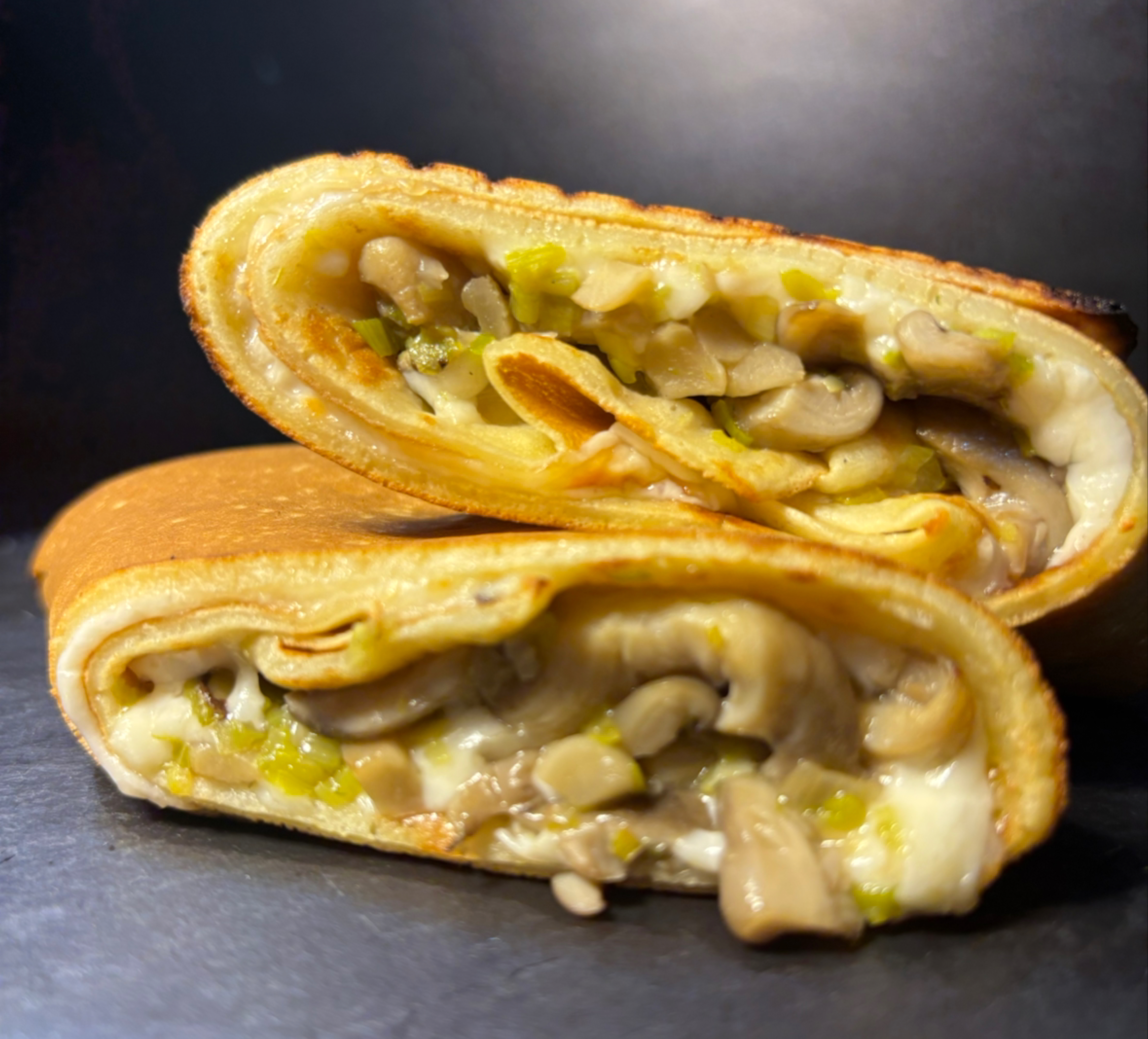 Golden pizza&sushi image 10