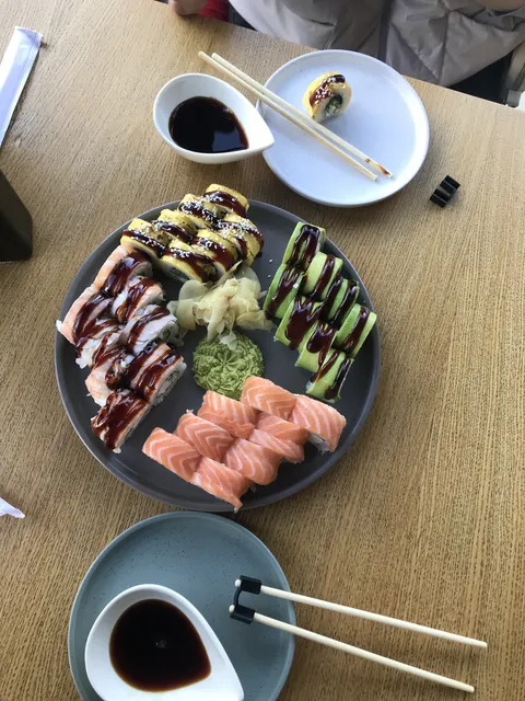 Kvadrat Sushi&Pizza image 2