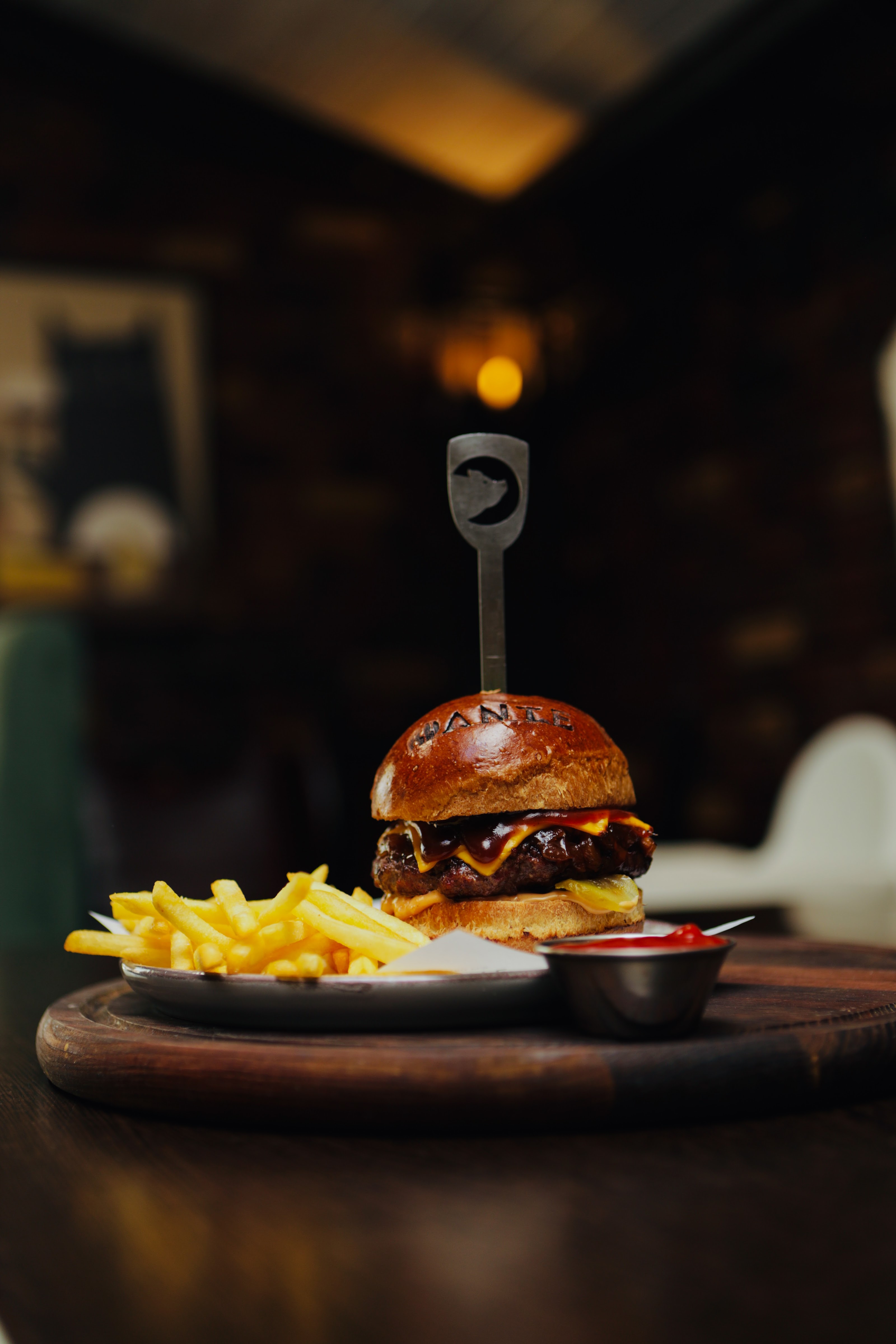 Dante Gastro Pub image 3