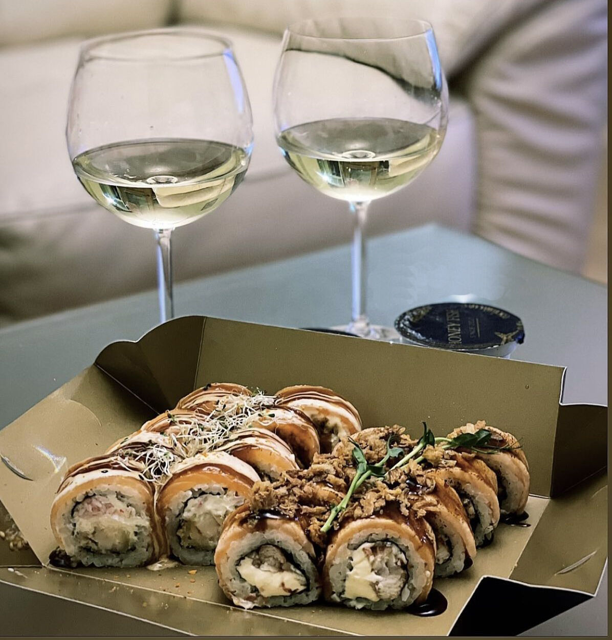 Honey.fish.sushi image 1