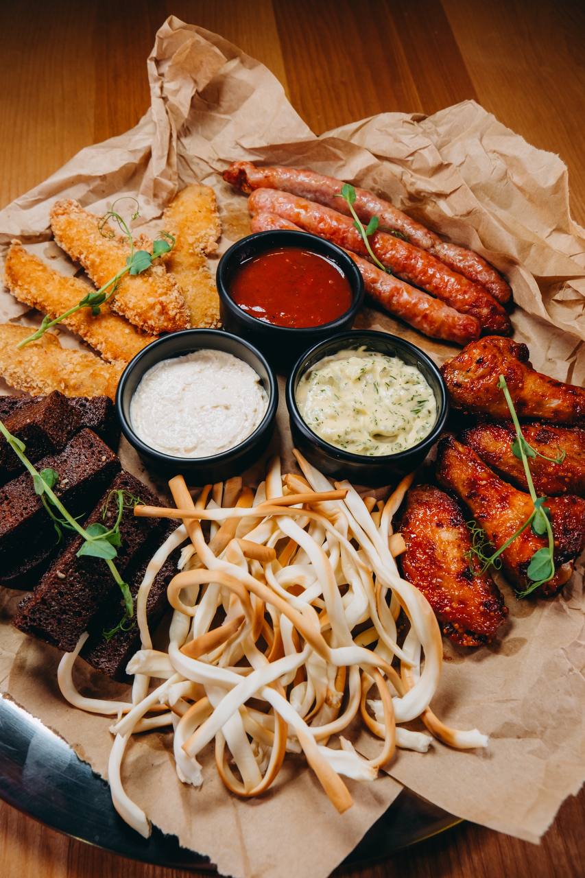 Seven Restopub image 6