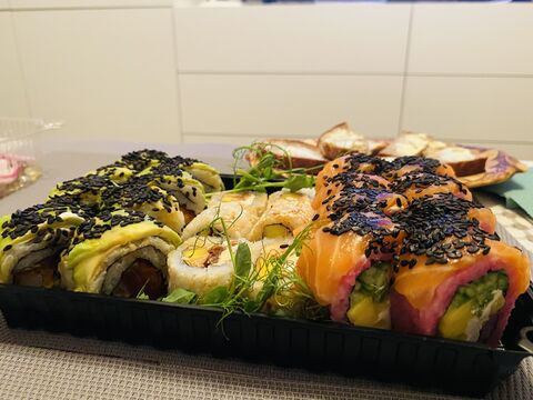 Sushi King image 4