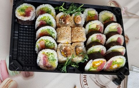 Sushi King image 6