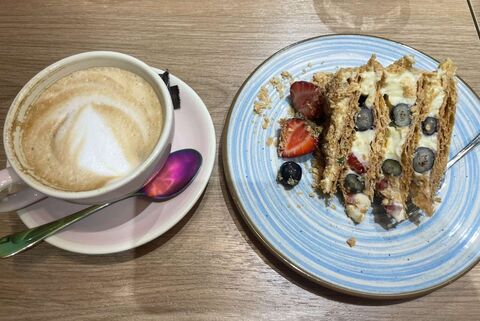 BI & BI BAKERY image 2