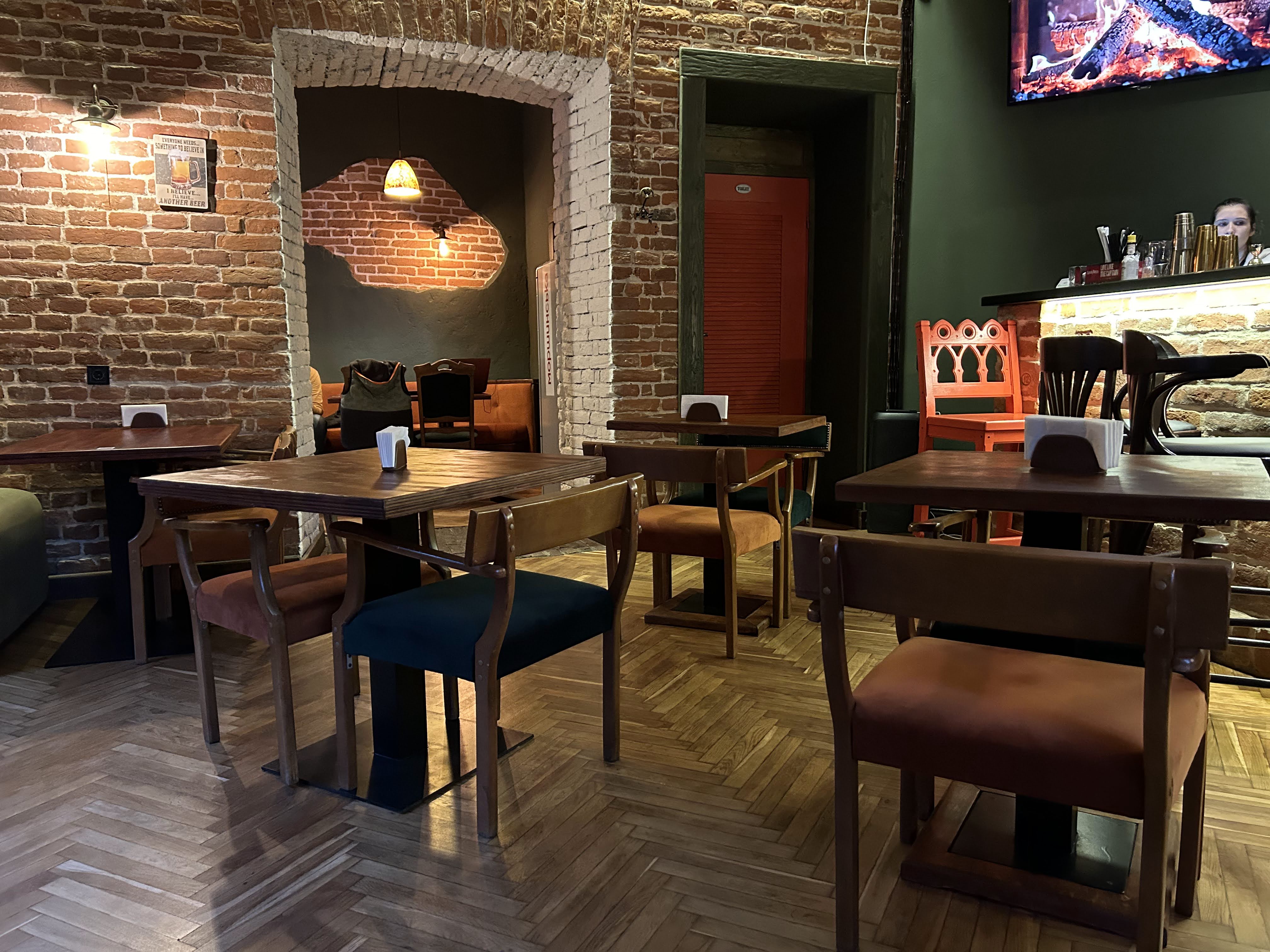 Old friends Restaurant image 1