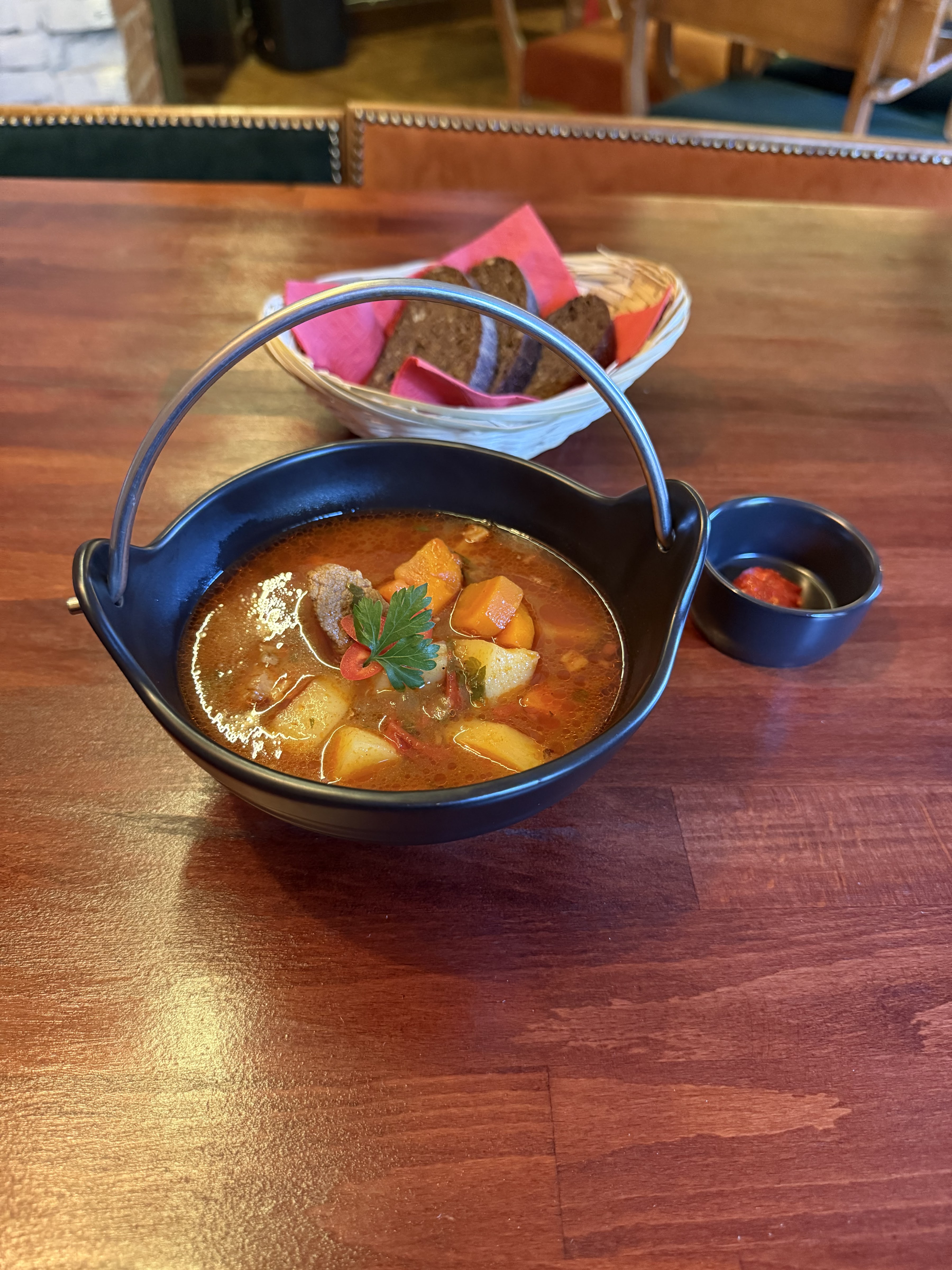 Old friends Restaurant image 7