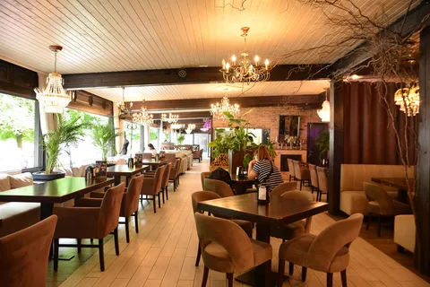 Gallery Night Club image 1