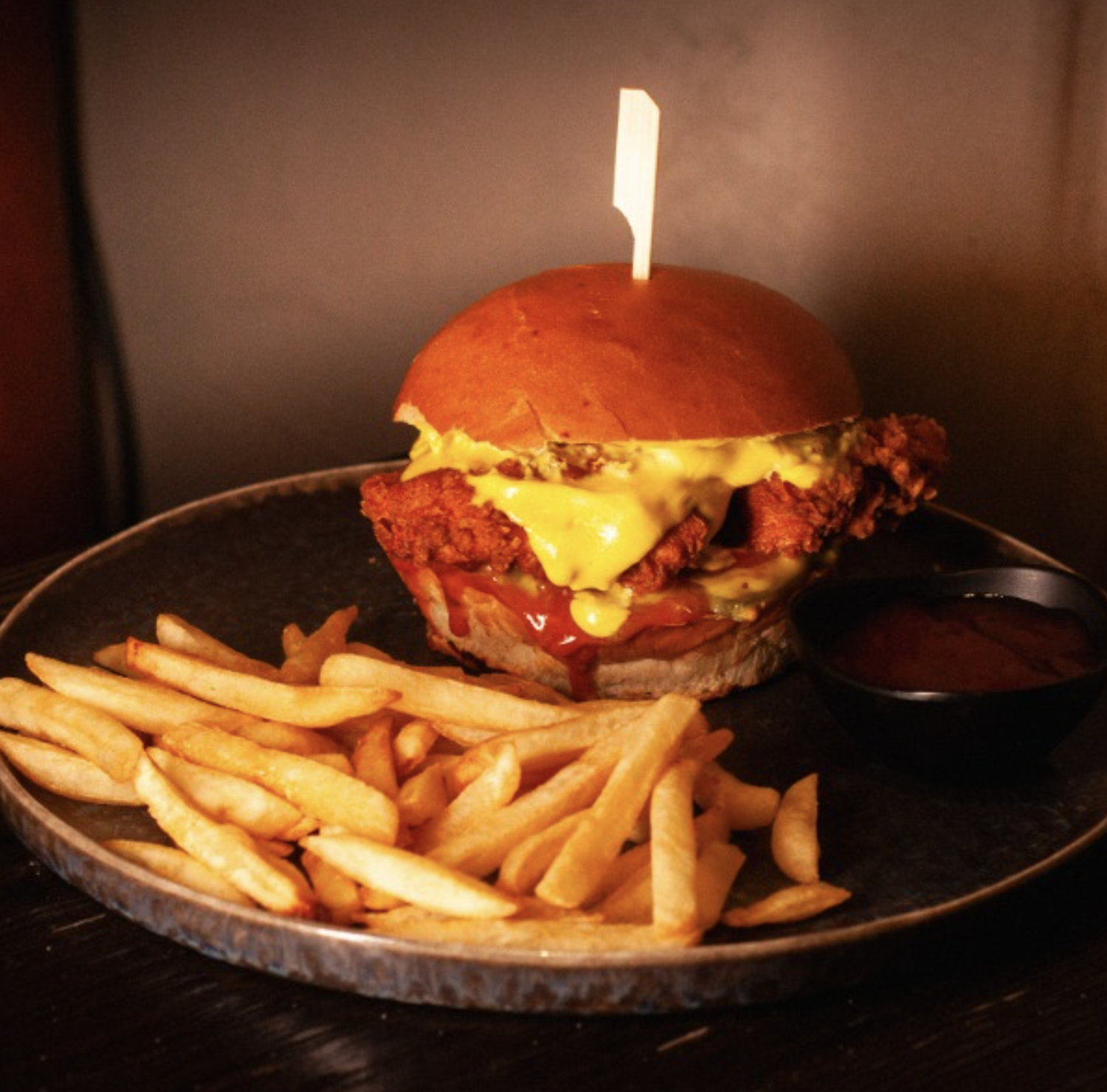 Добрий Друг 5 паб Львів pub Lviv image 3