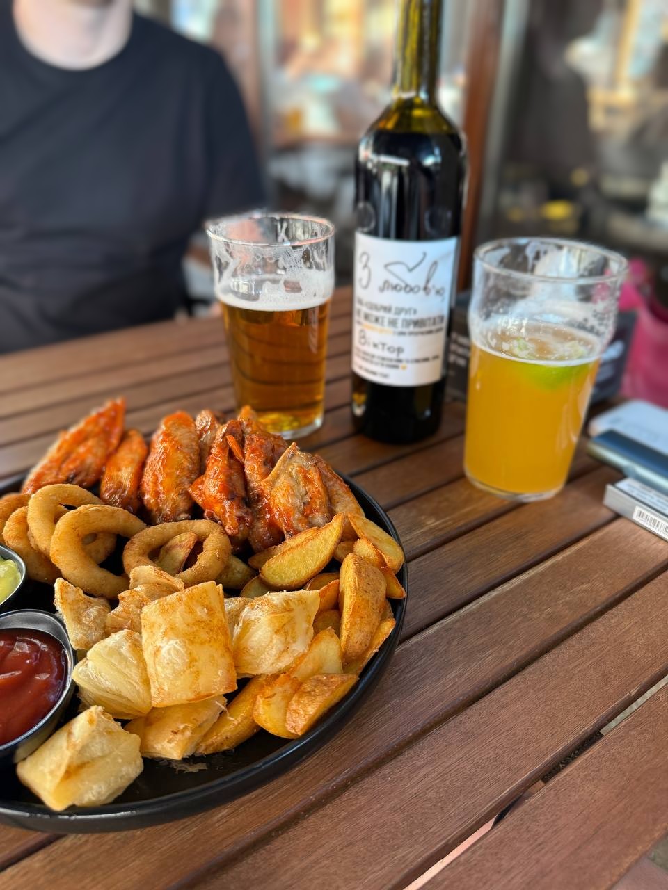 Добрий Друг 5 паб Львів pub Lviv image 4