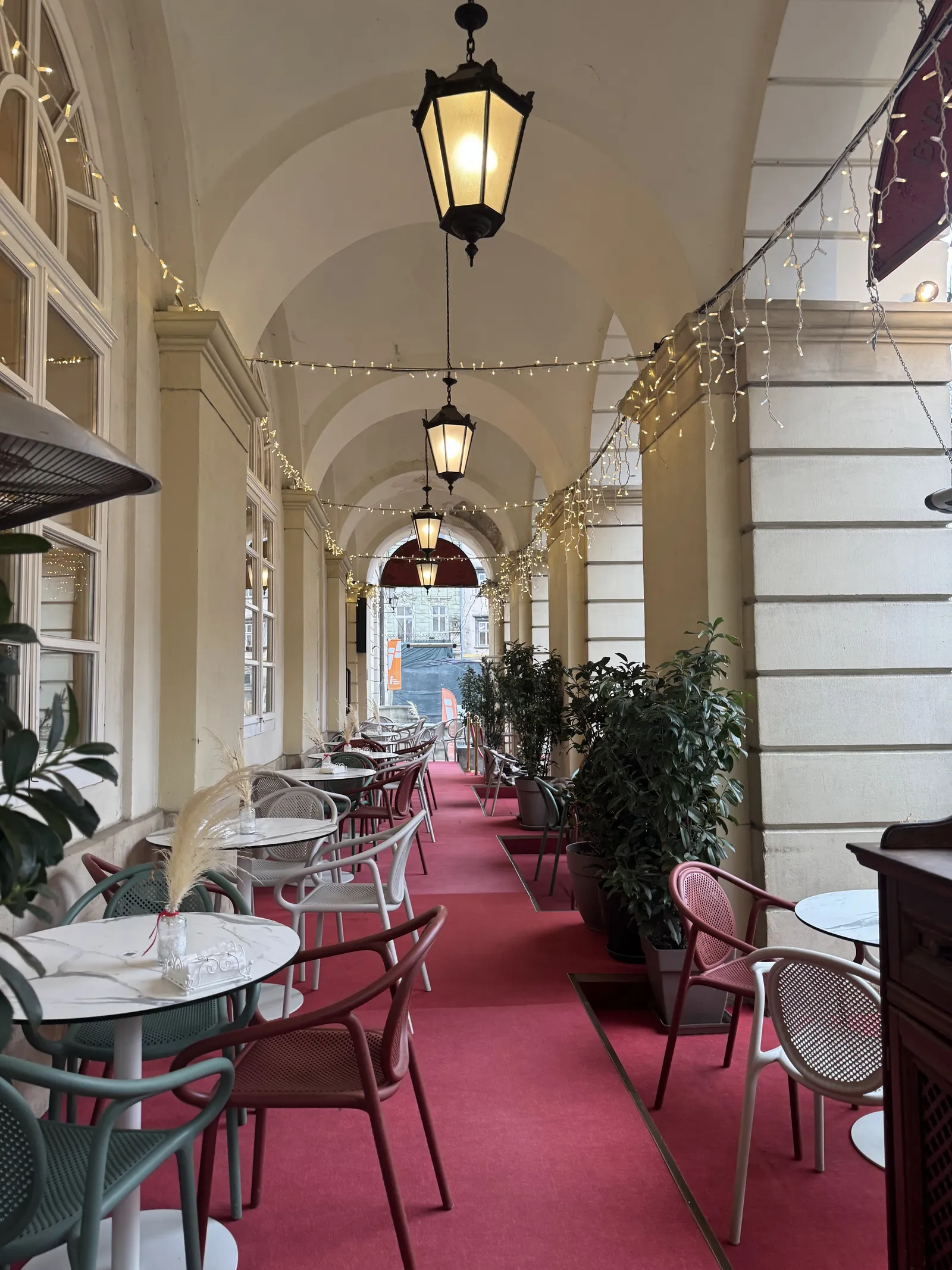 Grand Cafe Leopolis image 2