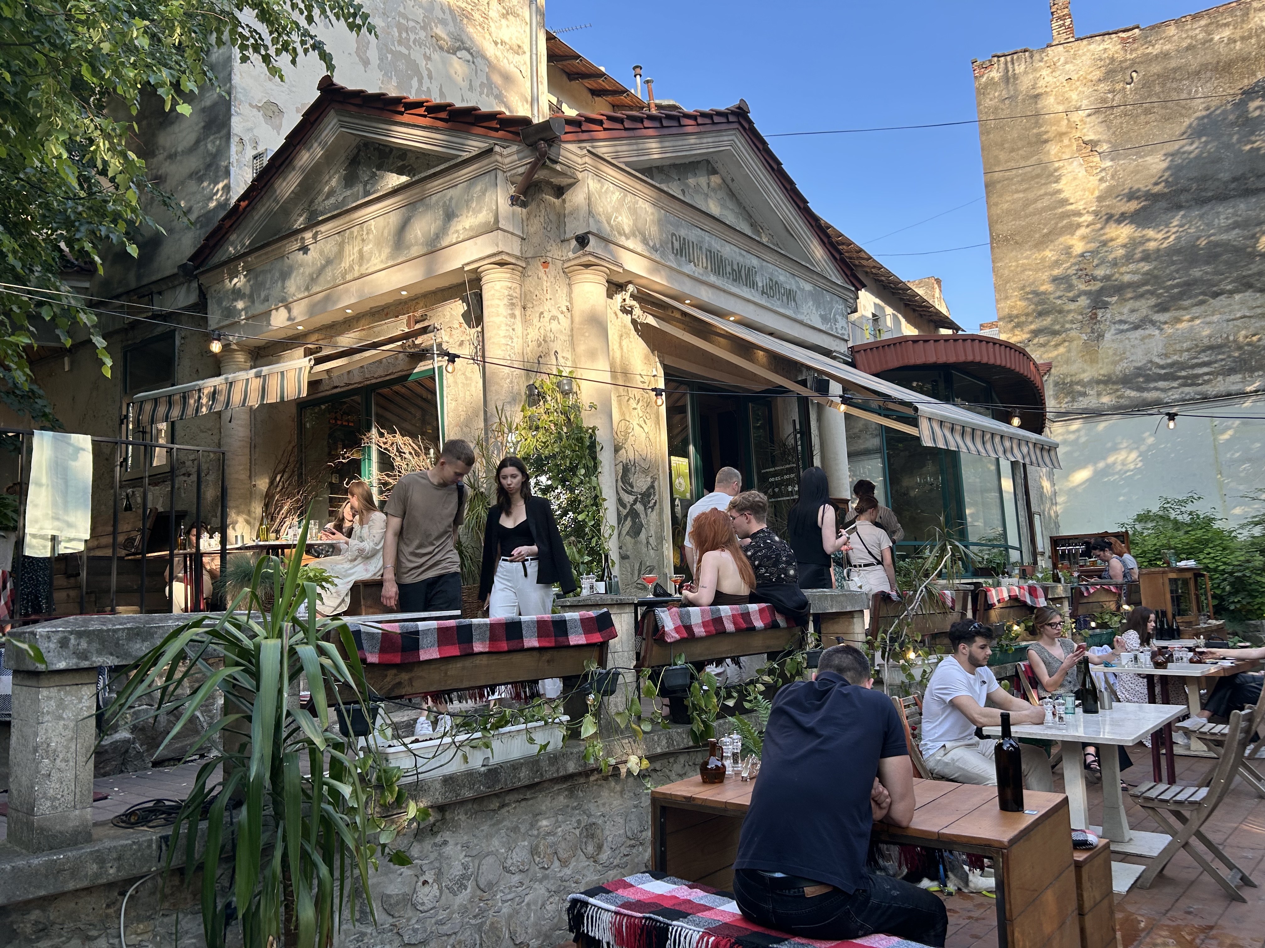 Сицилійський Дворик Pizza Lviv image 6