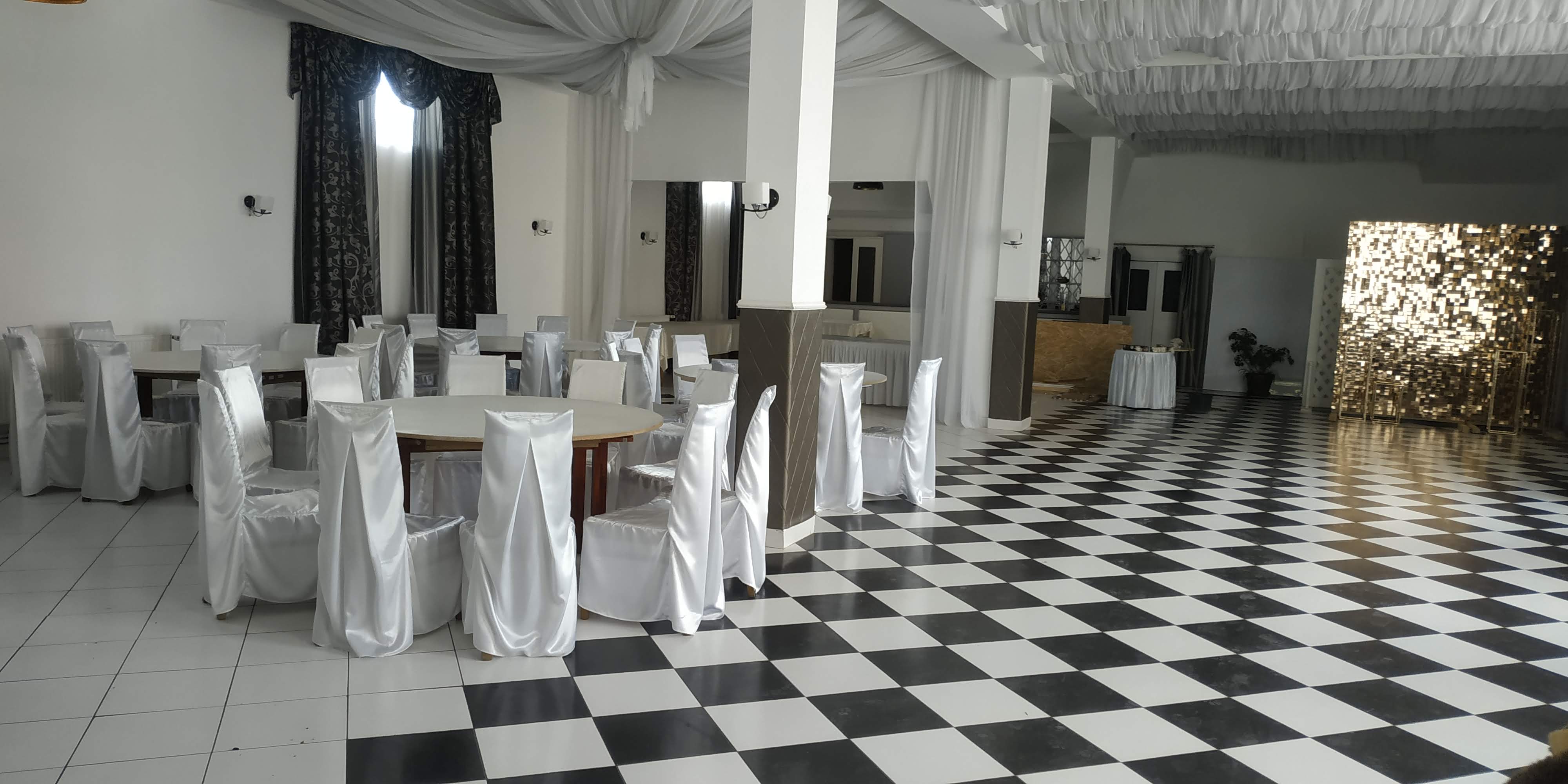 Banquet House image 8