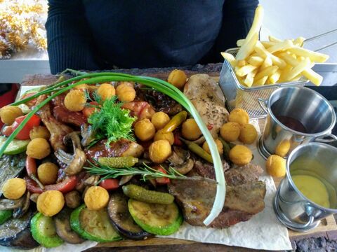 Gastropub "Pate" image 6