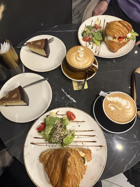 Sisters Cafe Lviv image 3