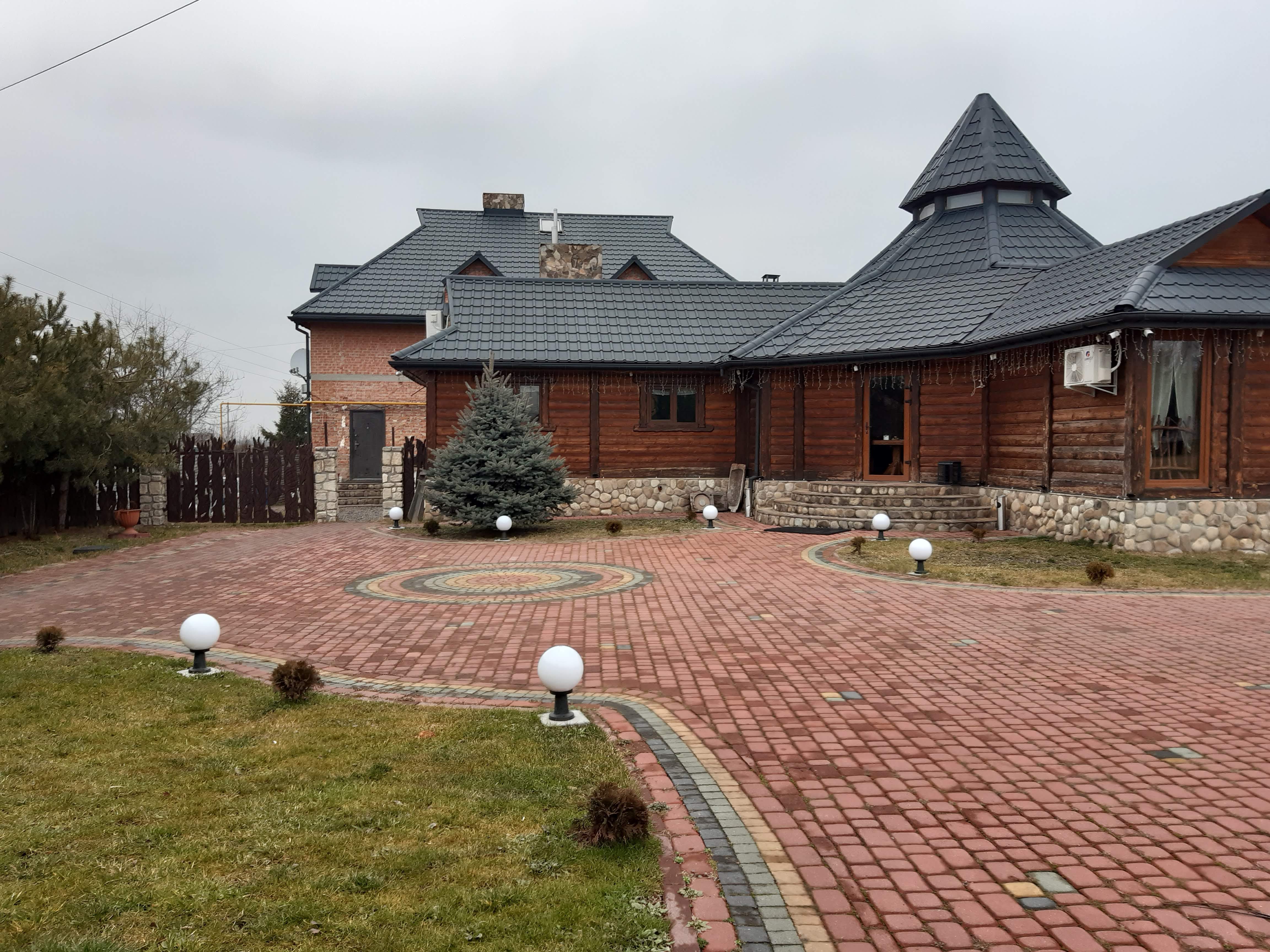 Restoran-Hotelʹ Lehenda image 3