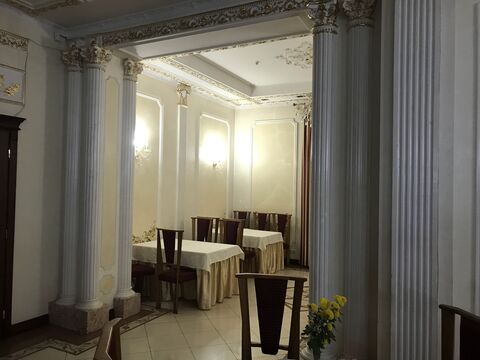 Staryy Bank image 4