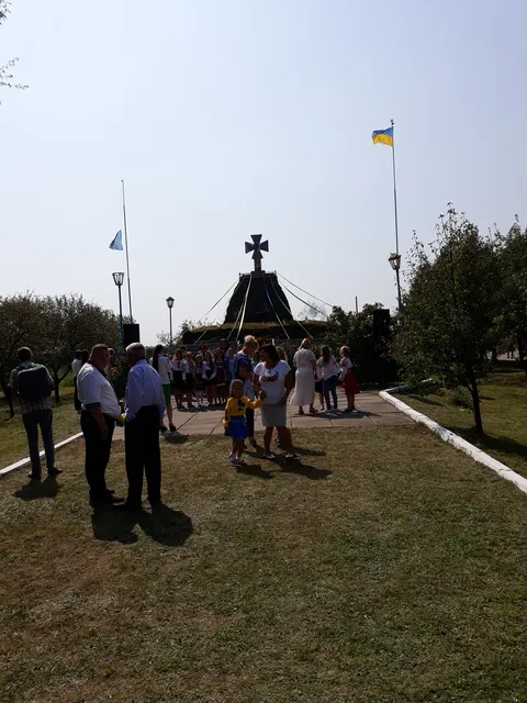"Hostynnyy Dvir" image 5